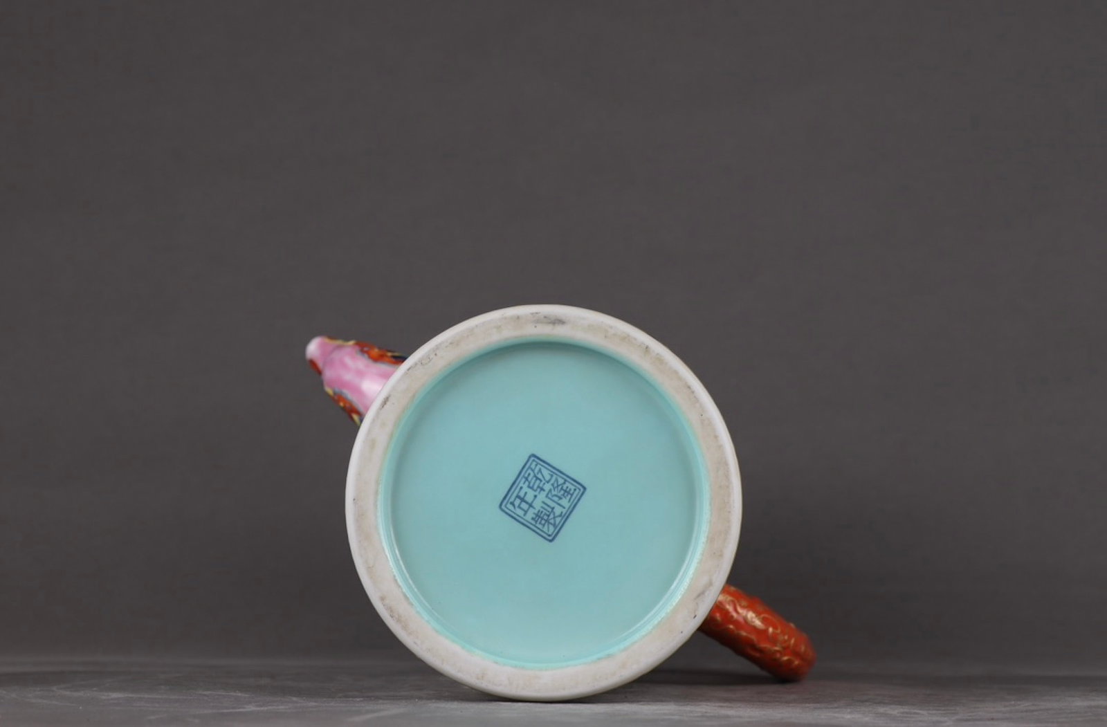 A Rare Enamel Lotus Pattern Pot - 9