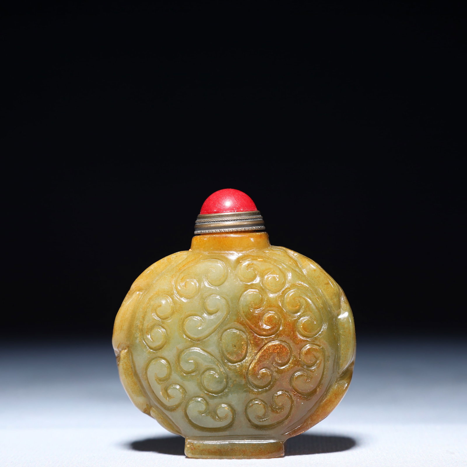 An Exquisite Green Jade Auspicious Cloud Pattern Snuff Bottle - 5