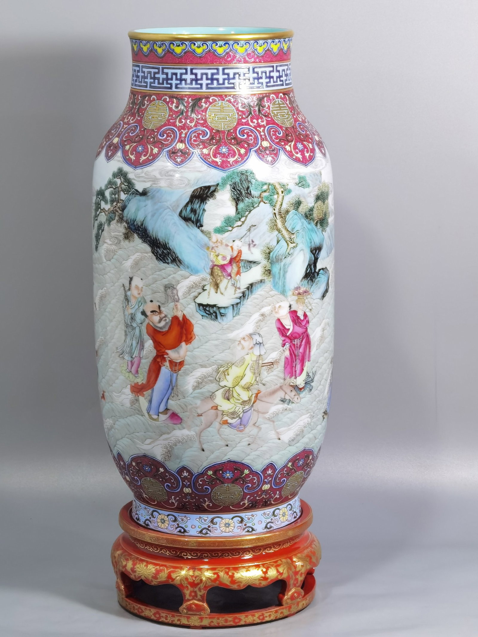 A Huge Enamel Character and Story Pattern Vase: A Huge Enamel Character and Story Pattern Vase,Qing Dynasty,China,Qianlong Six-character Mark,Size:18.7inx7.9in 珐琅彩人物故事纹瓶,中国