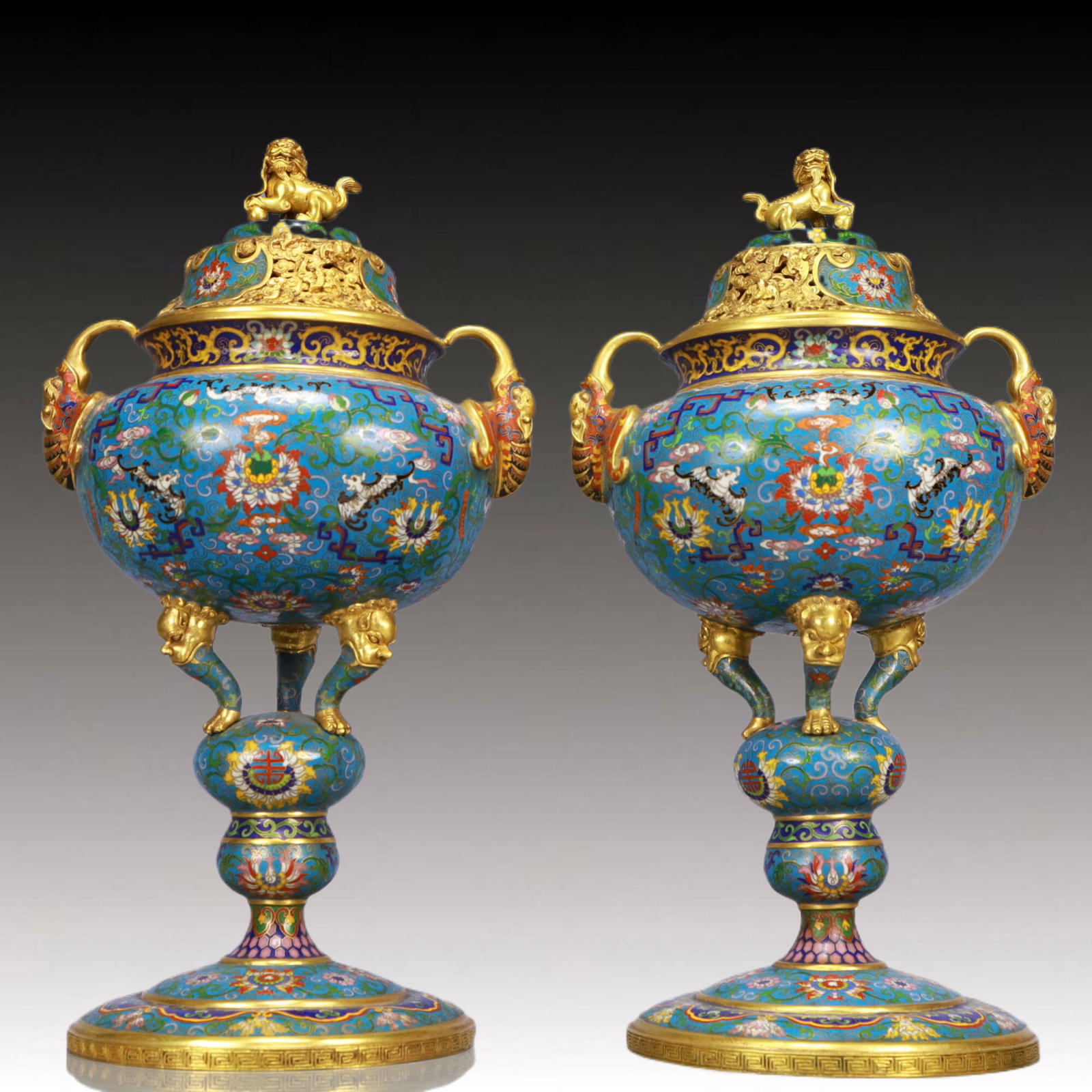 A Pair of Huge Cloisonne Lotus Pattern Bats-Ears Tripod Censer, With Lion Cover: A Pair of Huge Cloisonne Lotus Pattern Bats-Ears Tripod Censer, With Lion Cover, Qing Dynasty, China, Qianlong Four-character Mark, Size:10.2inx8.7inx19.7in, Weight:20550g 景泰蓝 