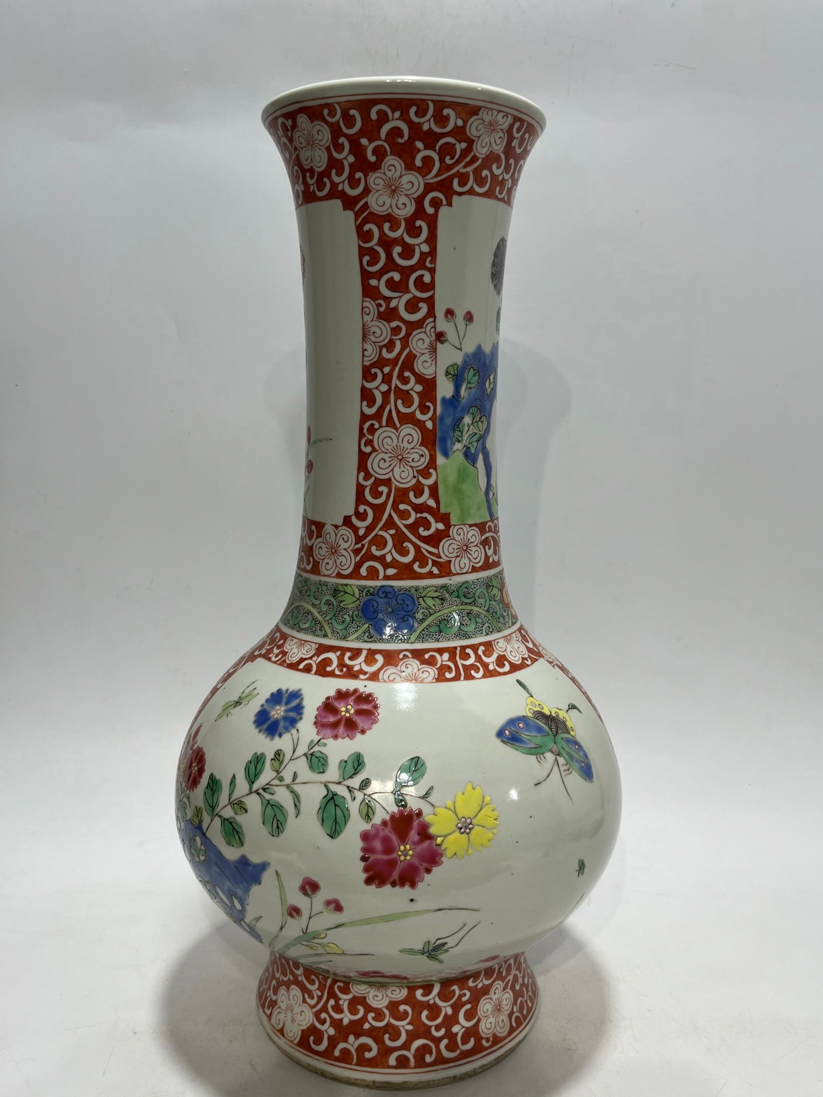 A Huge Wucai Flower Pattern Vase - 5