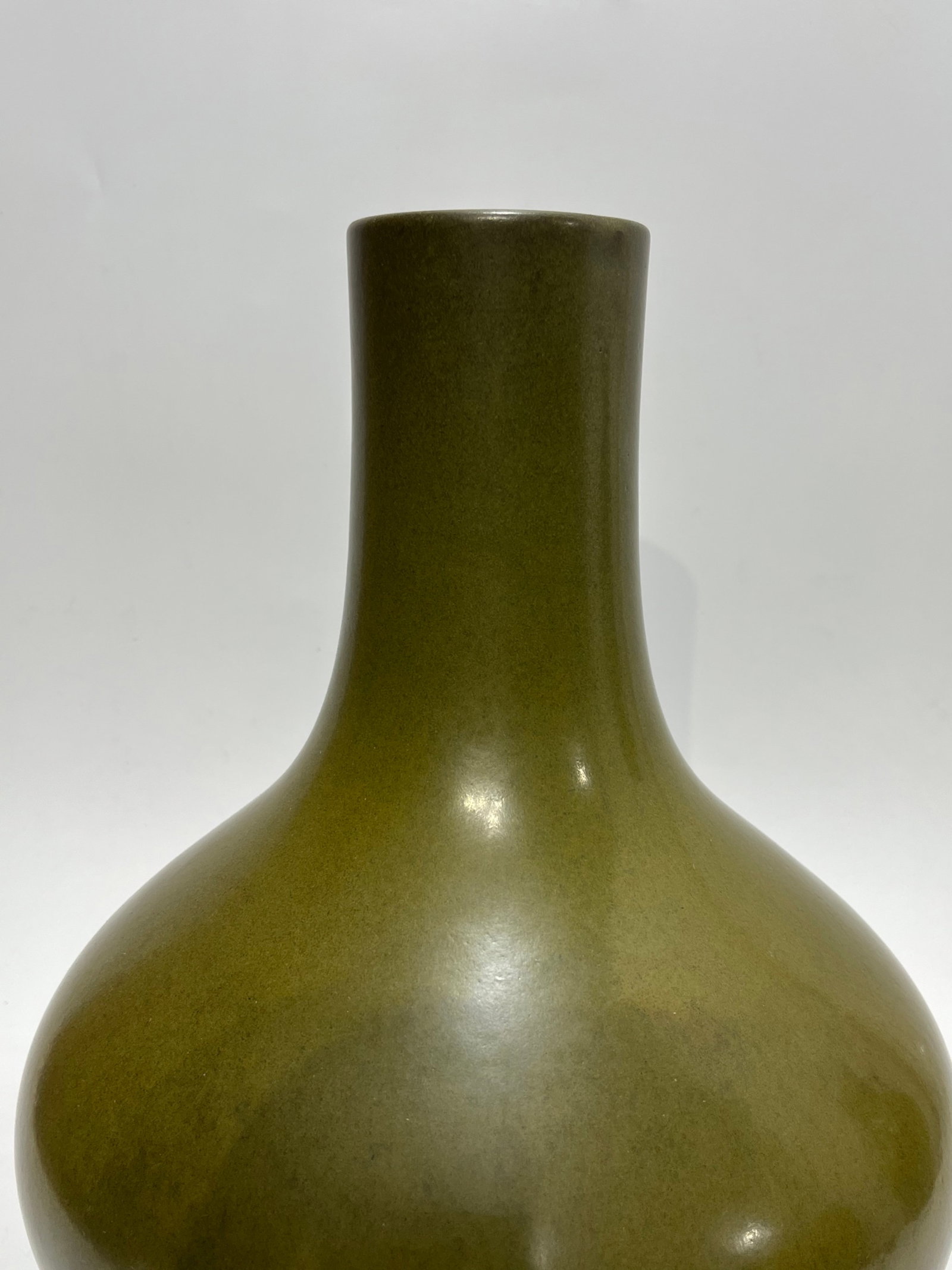 A Rare Teadust Glazed Vase - 2
