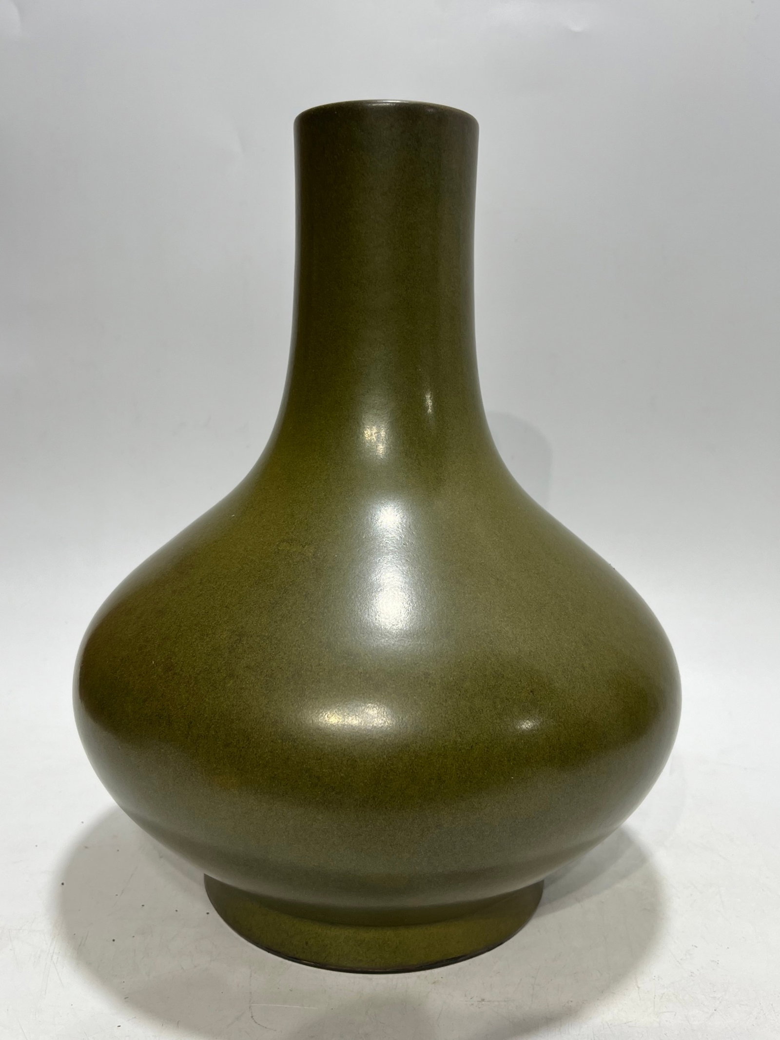 A Rare Teadust Glazed Vase - 5