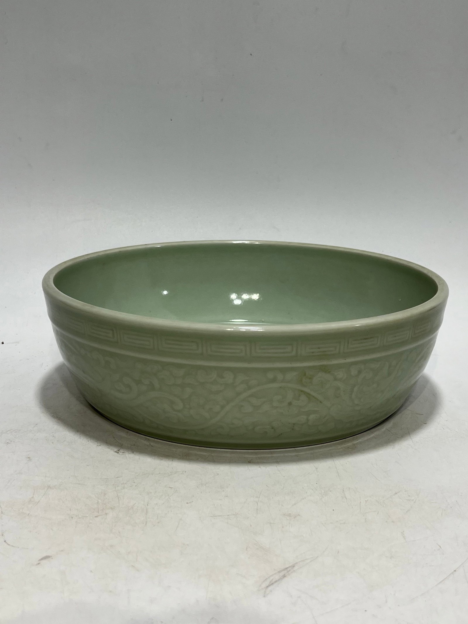 An Exquisite Celadon Glazed Chi-Dragon Pattern Basin - 10