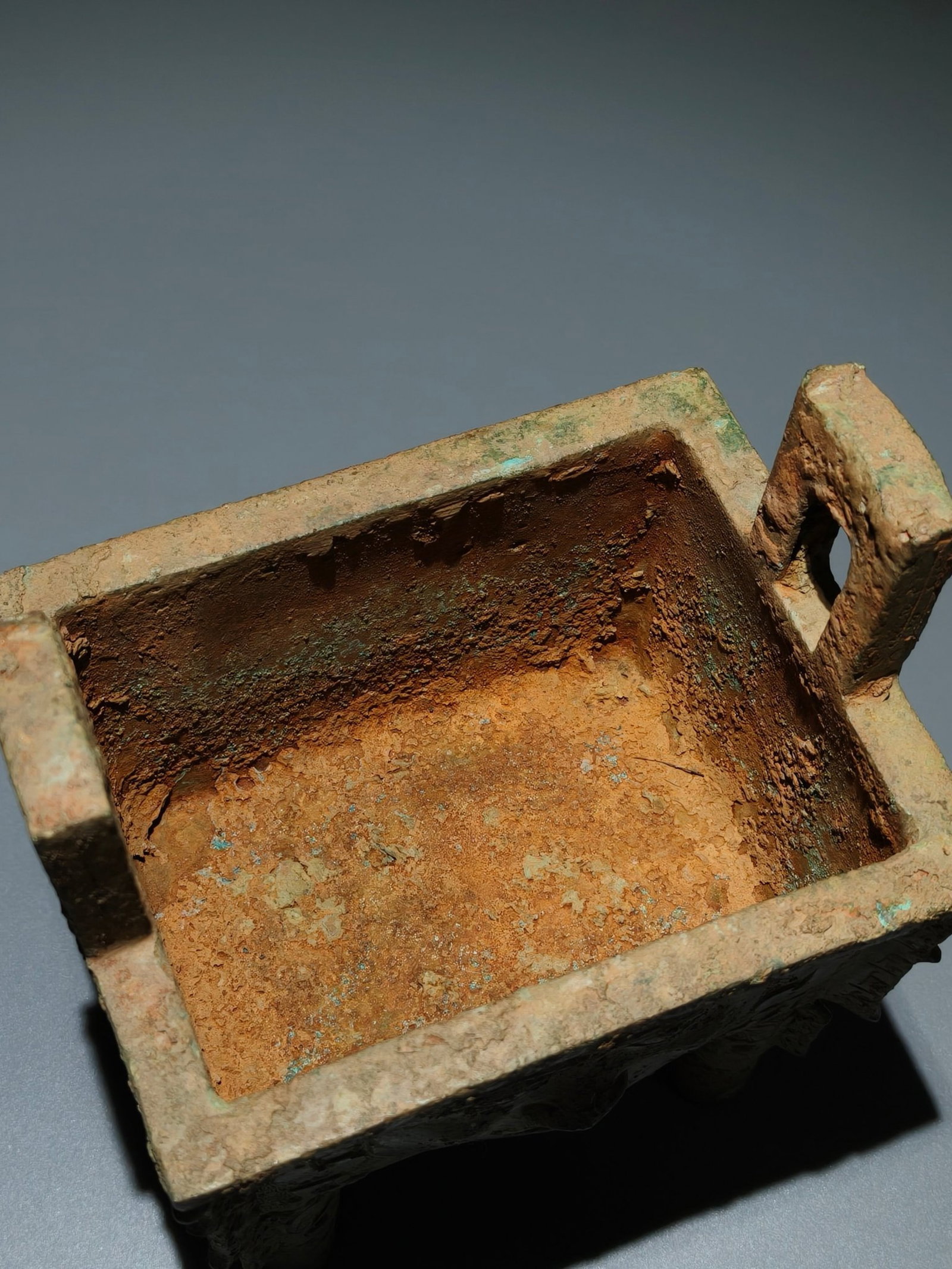 An Archaic Bronze Figure-Face Pattern Double-Ears Censer - 7
