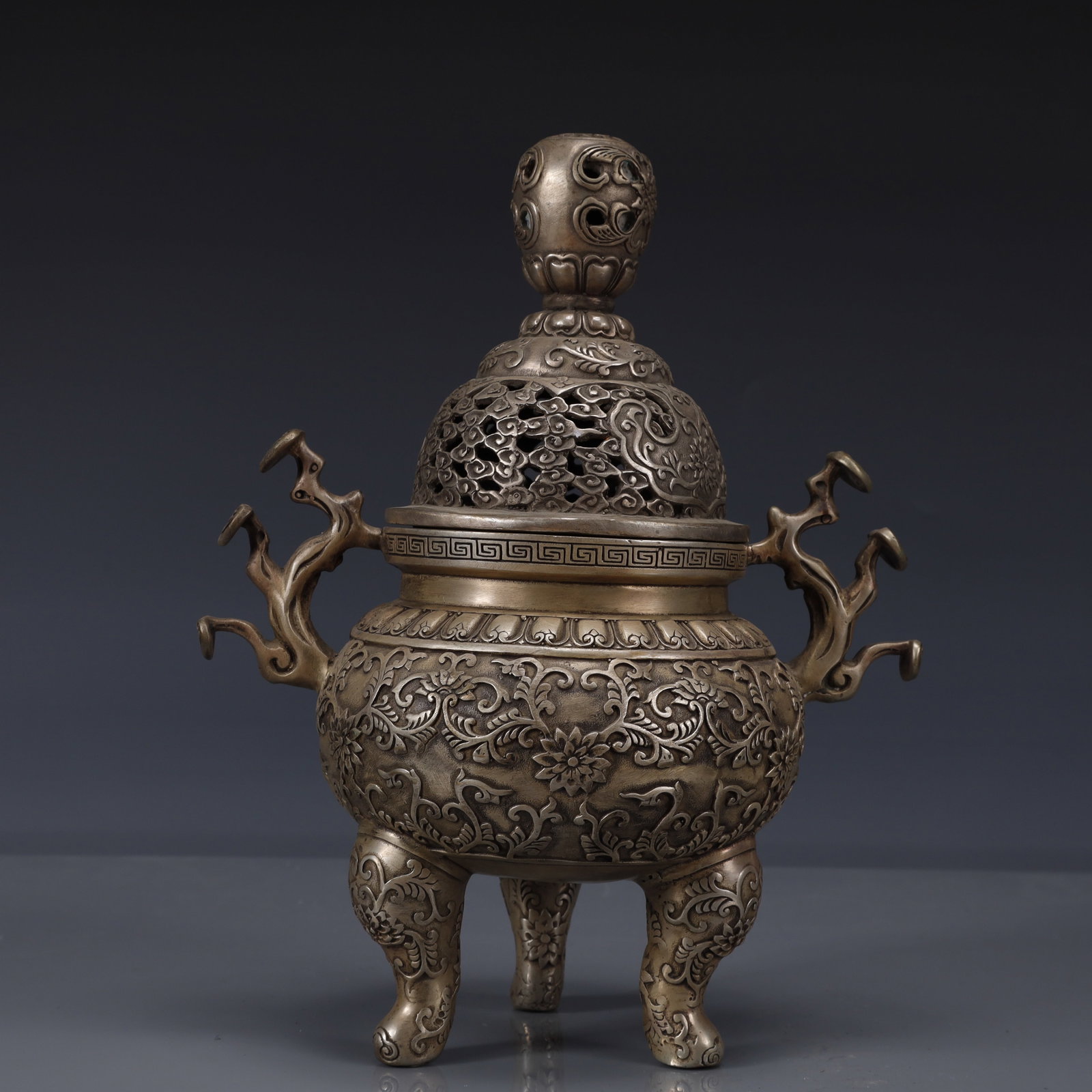 An Exquisite Silver-Plated Bronze Flower Pattern Double-Ears and Tripod Censer: An Exquisite Silver-Plated Bronze Flower Pattern Double-Ears and Tripod Censer,Qing Dynasty, China,Qianlong Four-character Mark,Size:7.9inx4.7inx11.8in,Weight:2050g