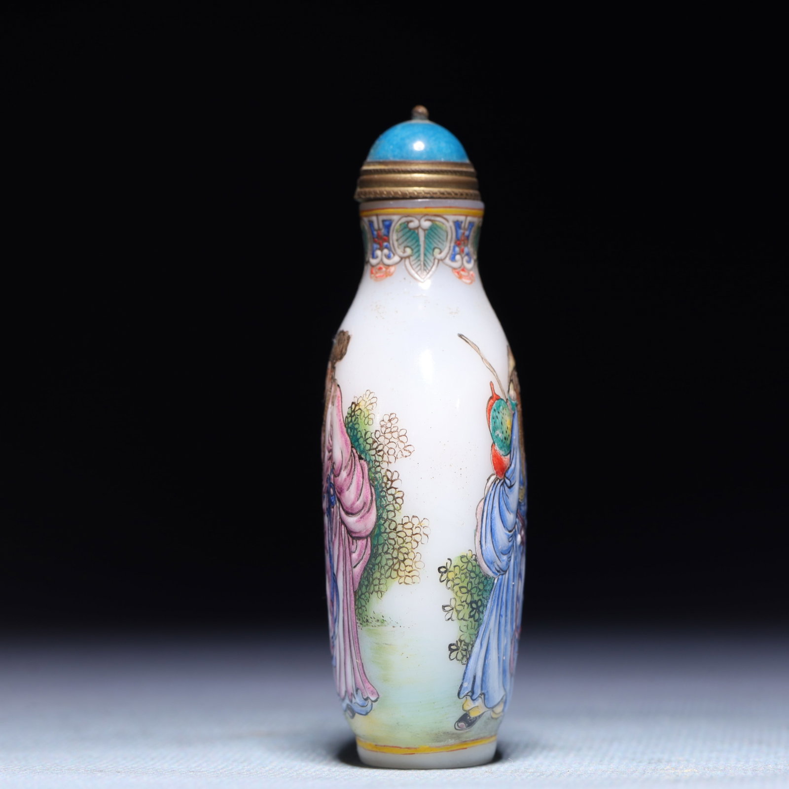 An Exquisite Glass Figure Pattern Snuff Bottle - 3