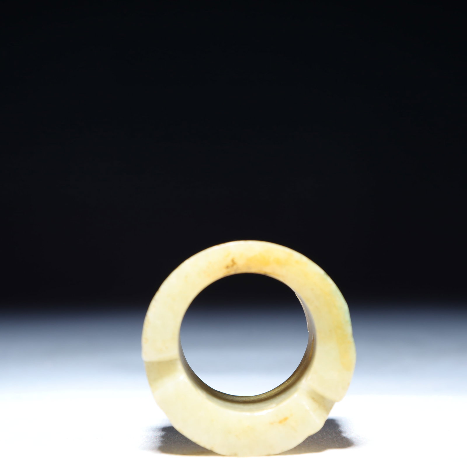 An Exquisite White Jade Beast-Face Pattern Thumb Ring - 8