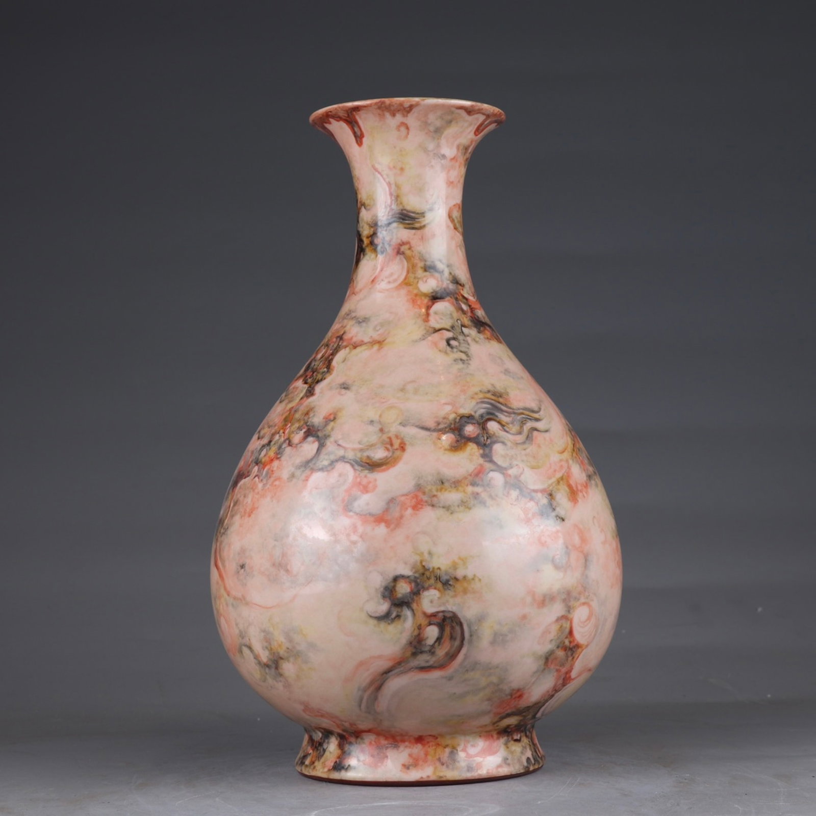 An Exquisite Marble Glazed Auspicious Cloud Pattern Vase (1 of 9)