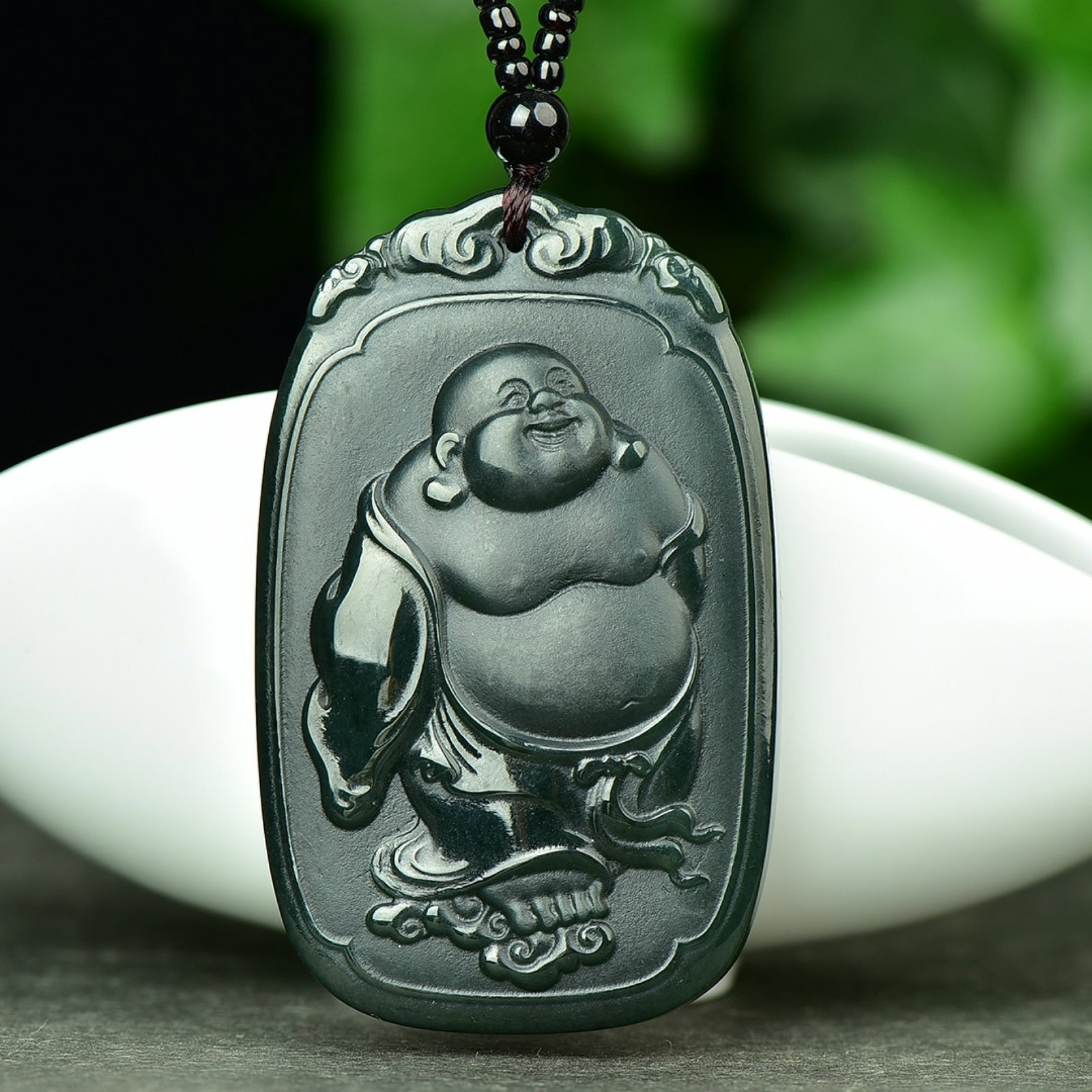 An Exquisite Sapphire Maitreya Buddha Pattern Pendant: An Exquisite Sapphire Maitreya Buddha Pattern Pendant,Size:1.6inx2.6in 寓意:吉祥 心怀天下 能容天下事 青玉ó