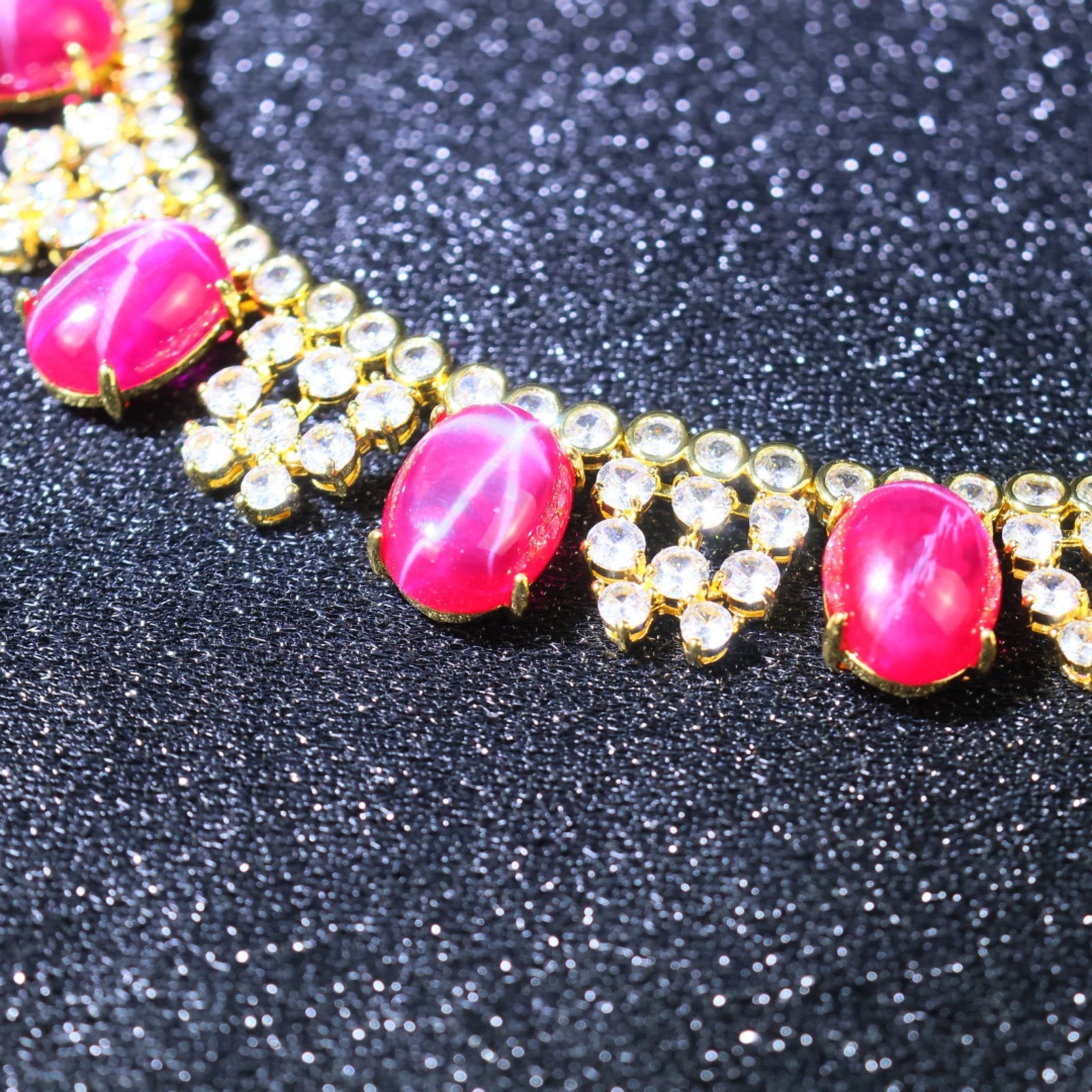 An Exquisite Necklace - 7