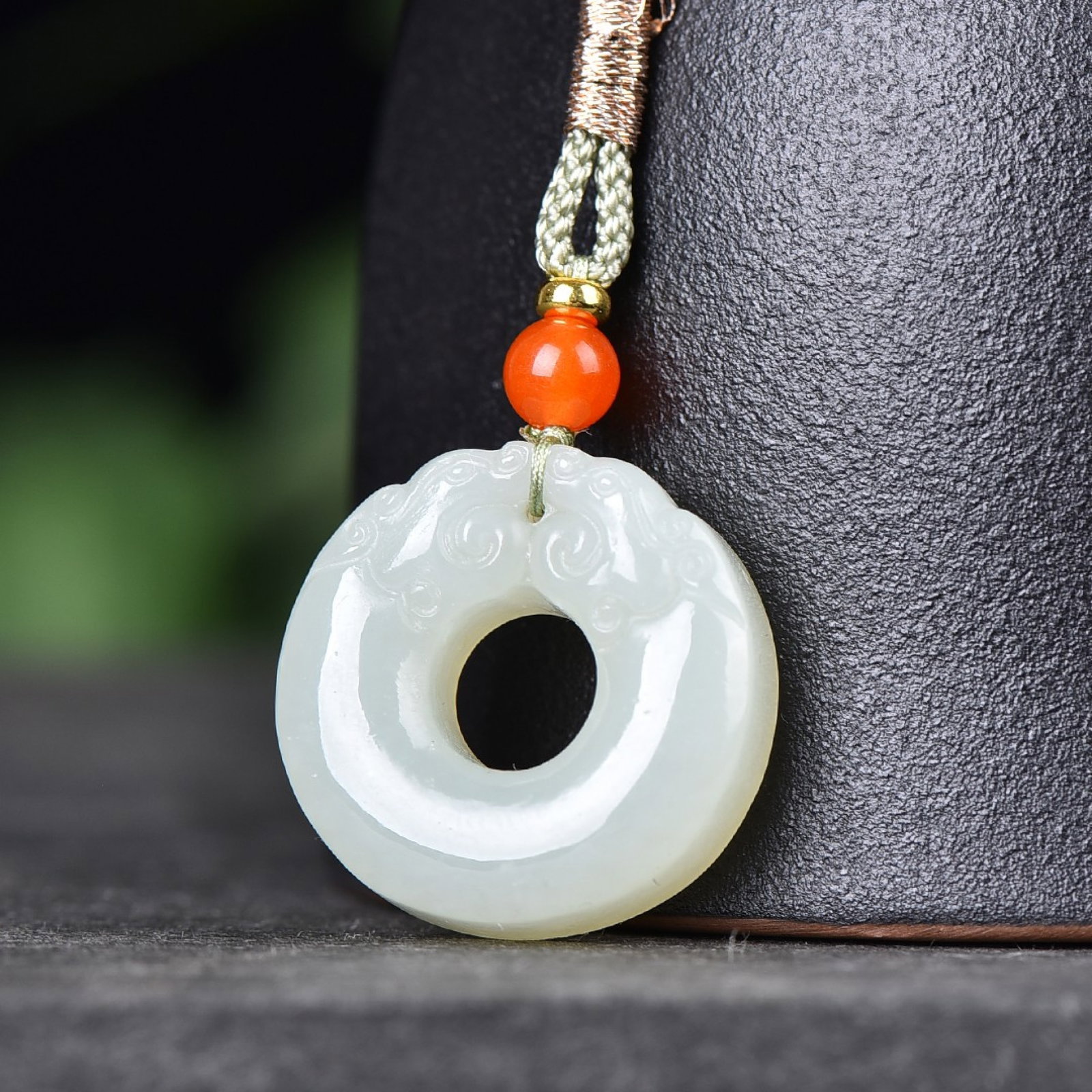 An Exquisite White Jade Dragon Pattern Pendant - 4
