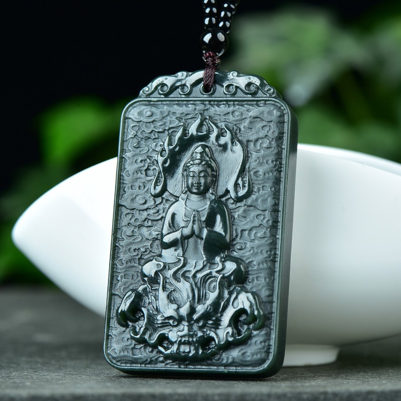 An Exquisite Sapphire Landscape and Avalokitesvara Pattern Pendant: An Exquisite Sapphire Landscape and Avalokitesvara Pattern Pendant,Size:1.5inx2.4in (寓意)寓意吉祥 玉脂温润 青玉山水