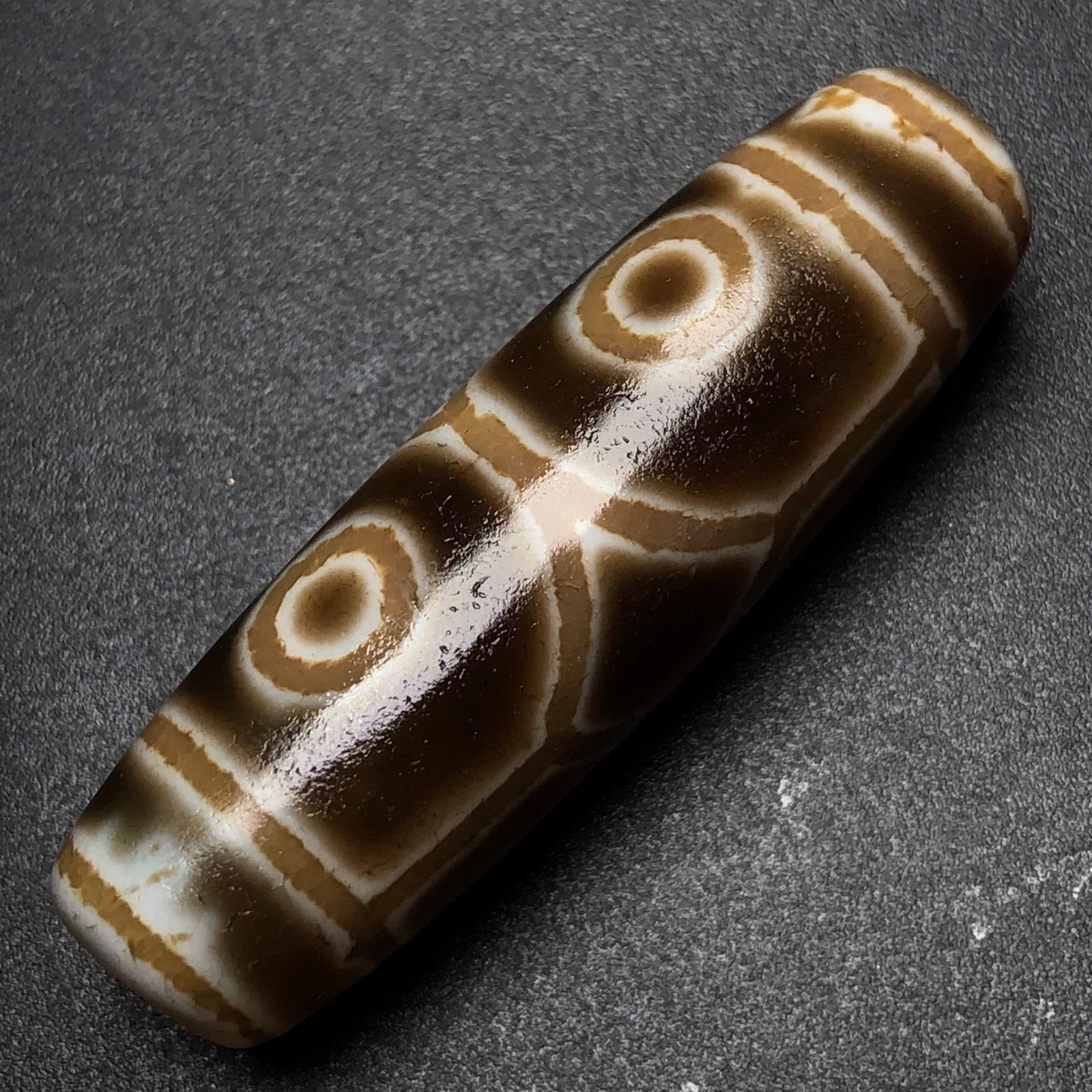 An Exquisite Dzi Bead Pendant (1 of 8)