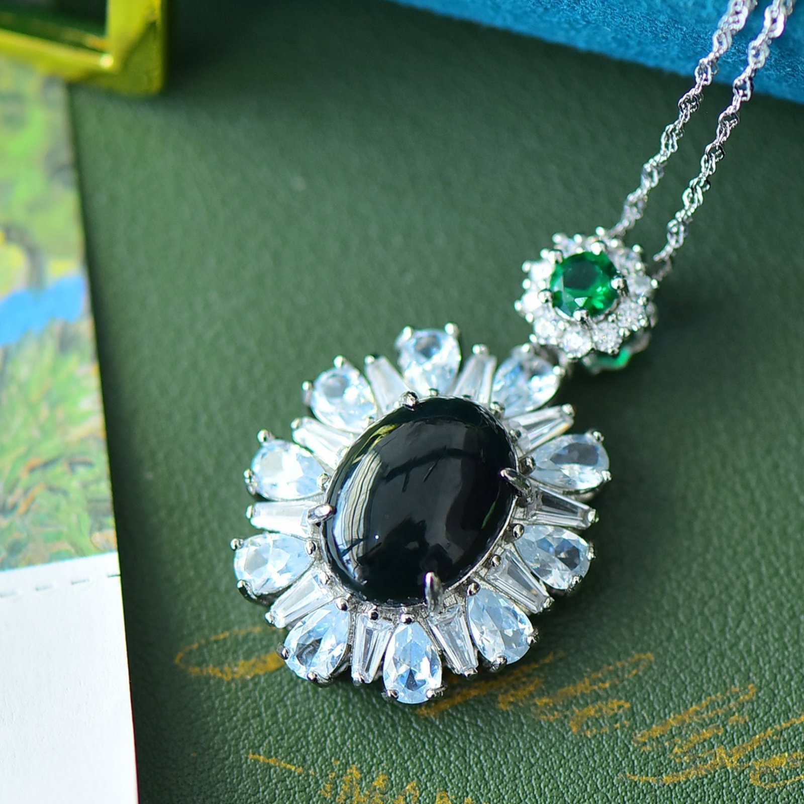 An Exquisite Bronze Inlaid Green Jade Necklace: An Exquisite Bronze Inlaid Green Jade Necklace,Size:0.5inx0.6in 铜镶青玉项链
