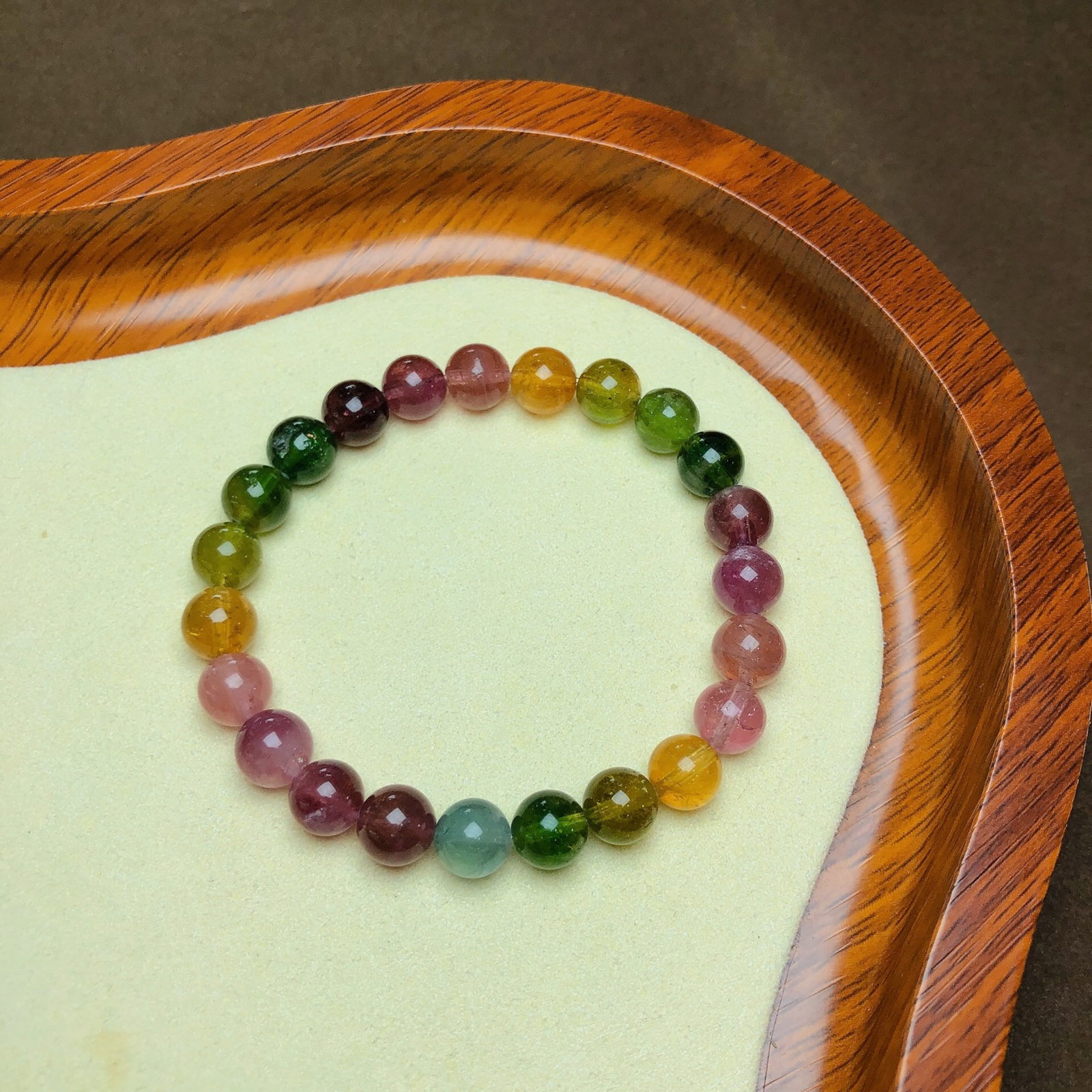 An Exquisite Tourmaline Bracelets: An Exquisite Tourmaline Bracelets,Size:0.4in,Weight:19.4g 碧玺手串