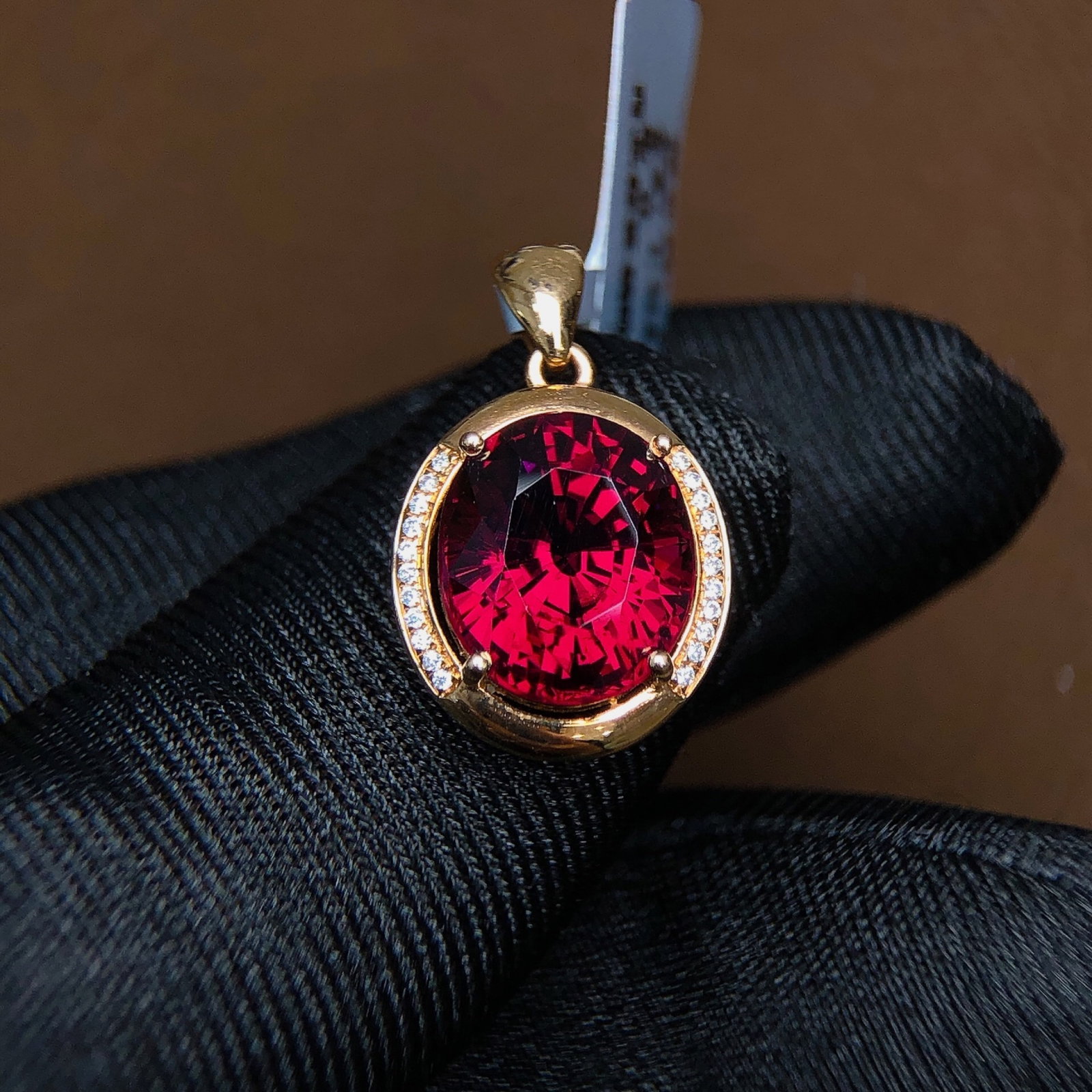 5.83Ctw Sterling Silver-Gold Plated Inlaid Natural Gemstone Necklace: 5.83Ctw Sterling Silver-Gold Plated Inlaid Natural Gemstone Necklace,Size:0.4inx0.4in 5.83Ctw纯银镀金嵌天然宝石项链