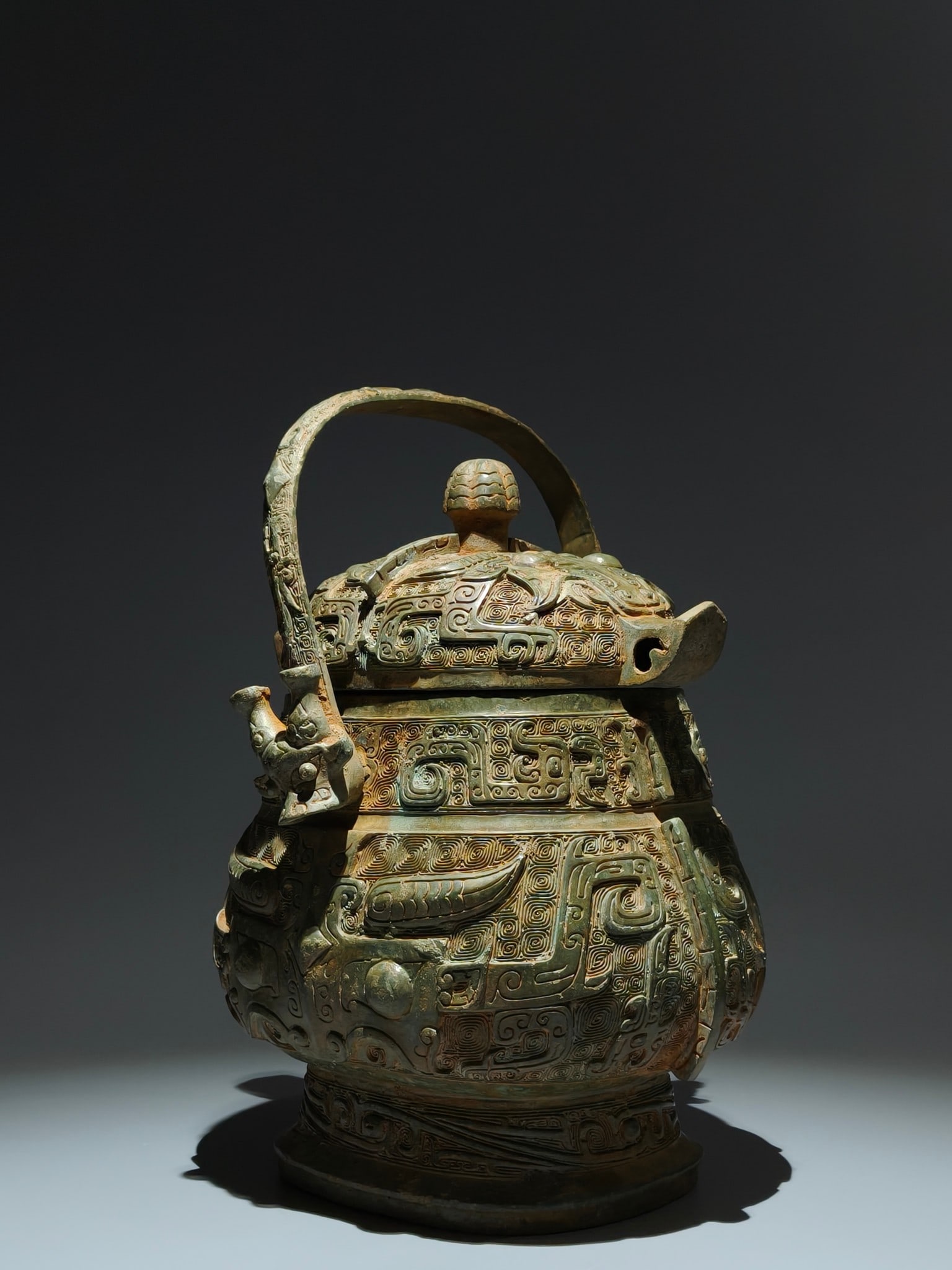 An Archaic Bronze Beast-Face Pattern Loop-Handled Pot - 3