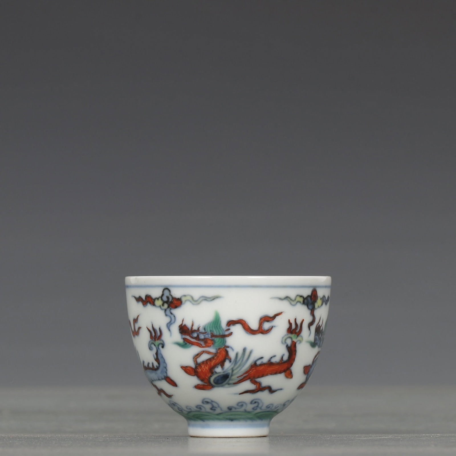 An Exquisite Doucai Auspicious Cloud and Dragon Pattern Cup - 2