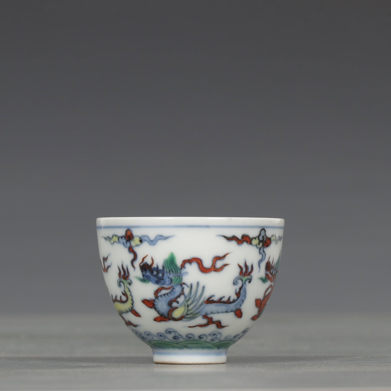 An Exquisite Doucai Auspicious Cloud and Dragon Pattern Cup - 7