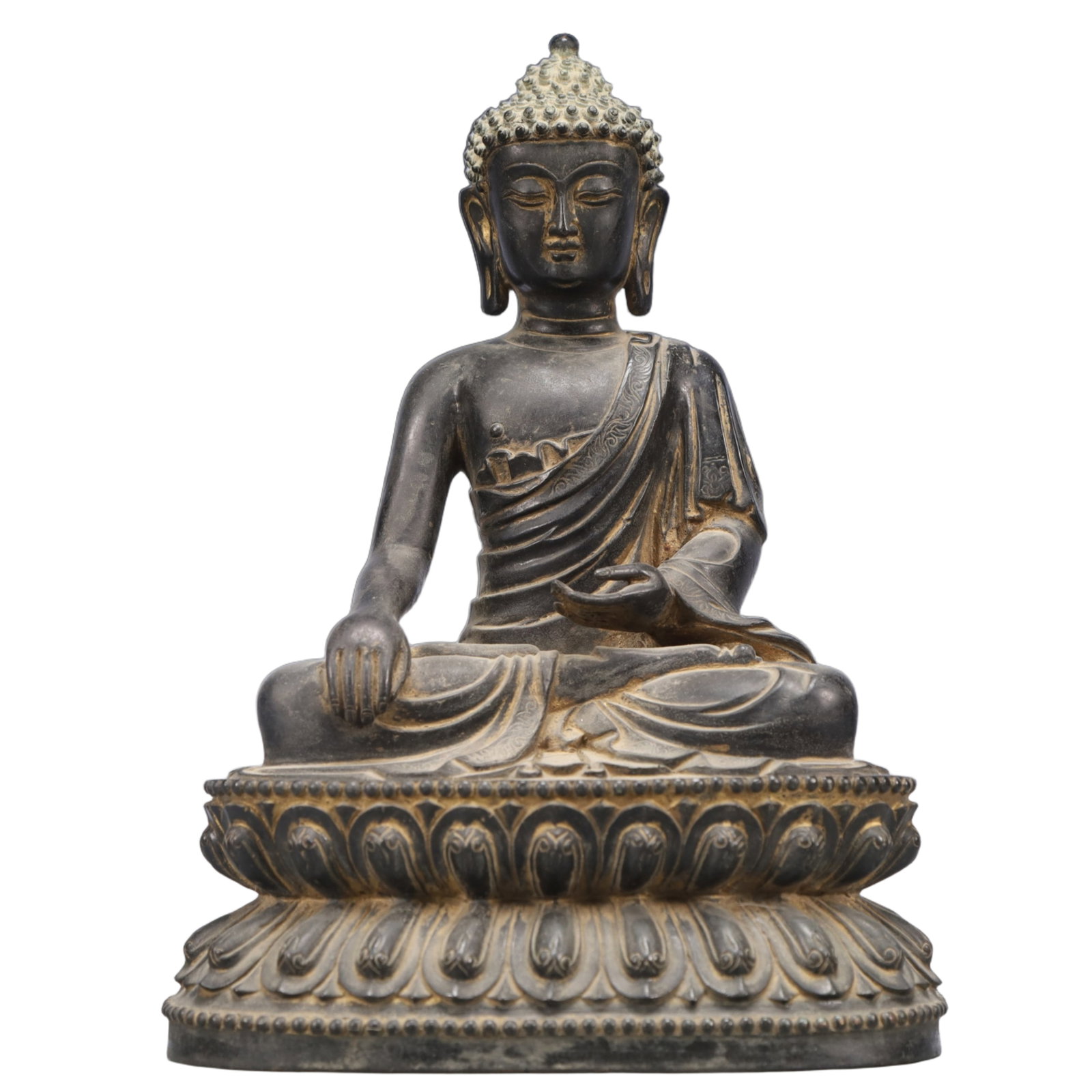 A Solemn Bronze Statue of Sakyamuni: A Solemn Bronze Statue of Sakyamuni,Qing Dynasty, China,Size:7.5inx5.5inx11in,Weight:3650g 铜如来像,中国清代