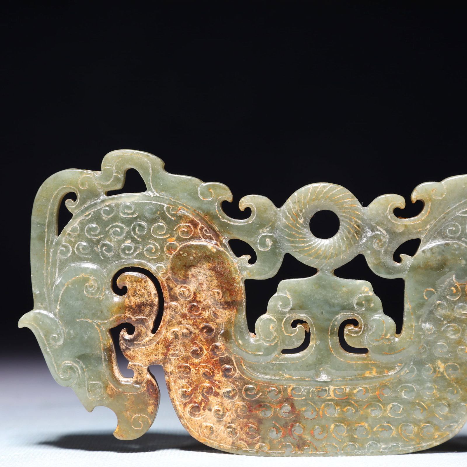 An Exquisite White Jade Beast Pattern Pendant - 2
