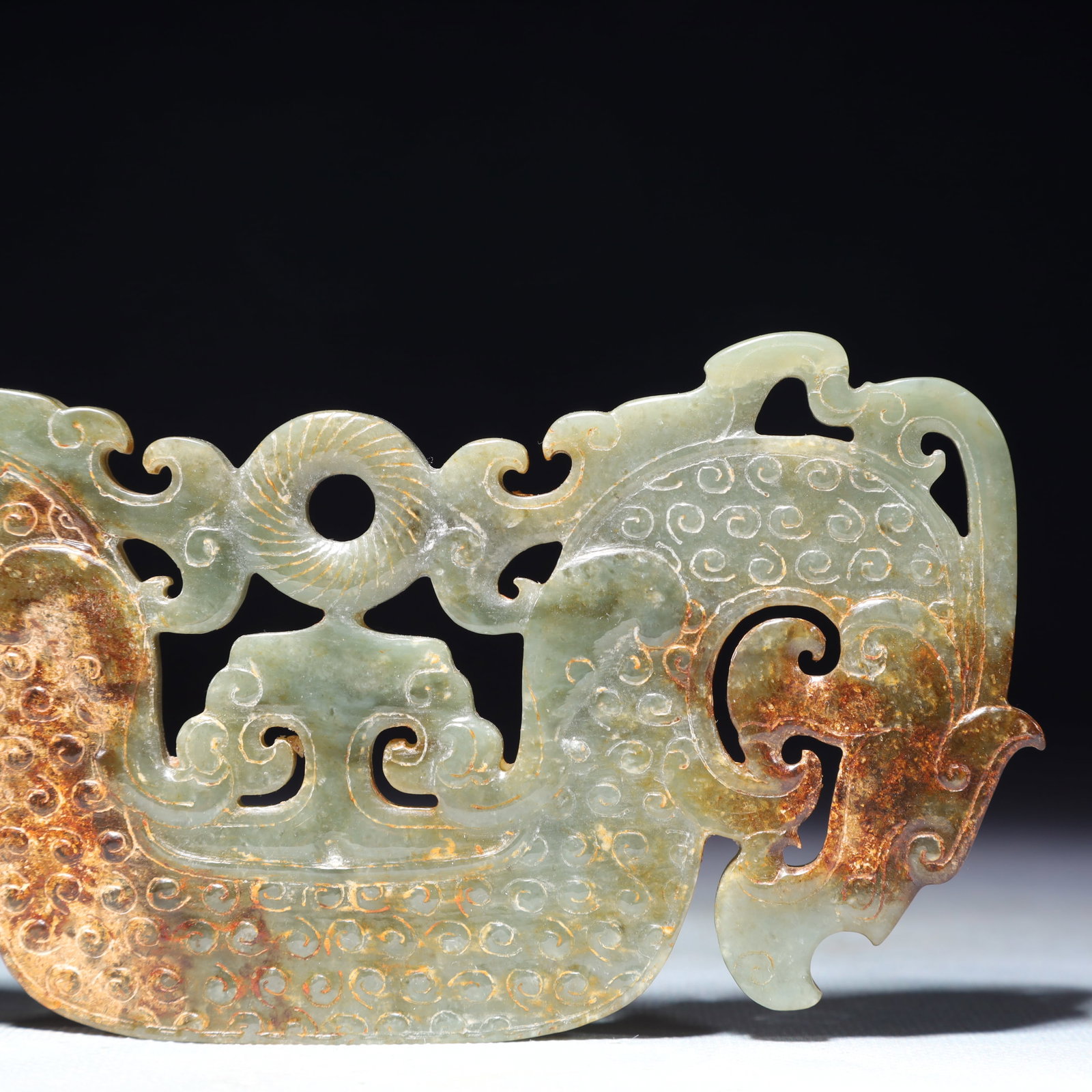 An Exquisite White Jade Beast Pattern Pendant - 3