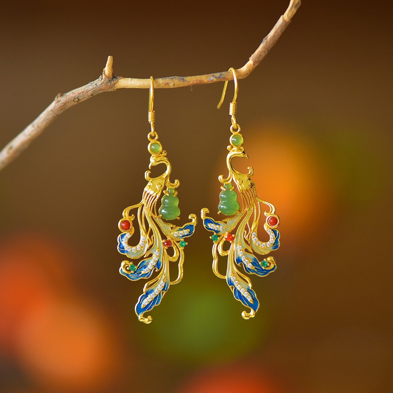 A Pair of Exquisite Sterling Silver-Gold Plated Inlaid Jasper Earrings: A Pair of Exquisite Sterling Silver-Gold Plated Inlaid Jasper Earrings,Size:0.2inx0.3in 一对纯银镀金镶碧玉耳环
