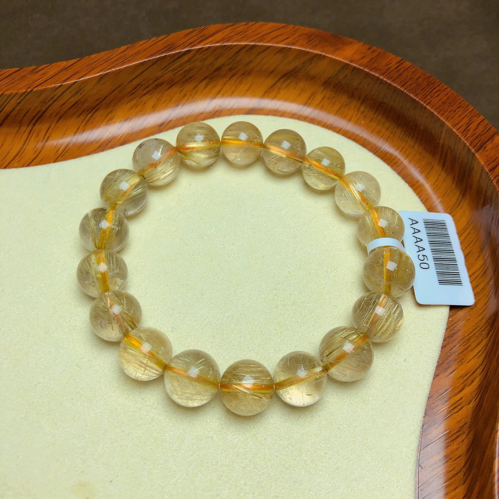 An Exquisite Crystal Bracelet: An Exquisite Crystal Bracelet,Size:0.4in,Weight:35.9g 水晶手串