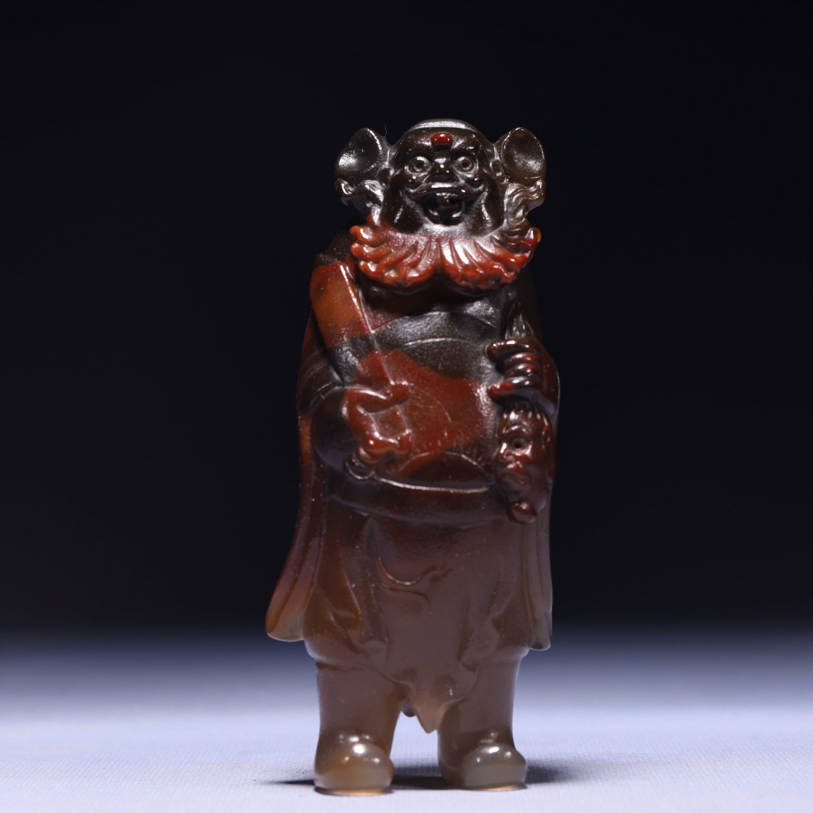 An Exquisite Agate Figure Ornament: An Exquisite Agate Figure Ornament,Qing Dynasty,China,Size:2.2inx1.2inx4.7in,Weight:288g 玛瑙人物摆件,中国清代