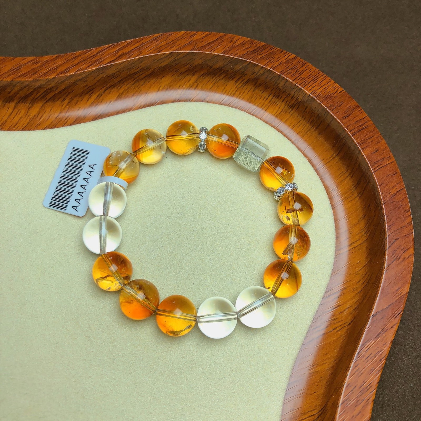 An Exquisite Crystal Bracelet: An Exquisite Crystal Bracelet,Size:0.4in,9.7x0.4in,Weight:36.5g 水晶手串