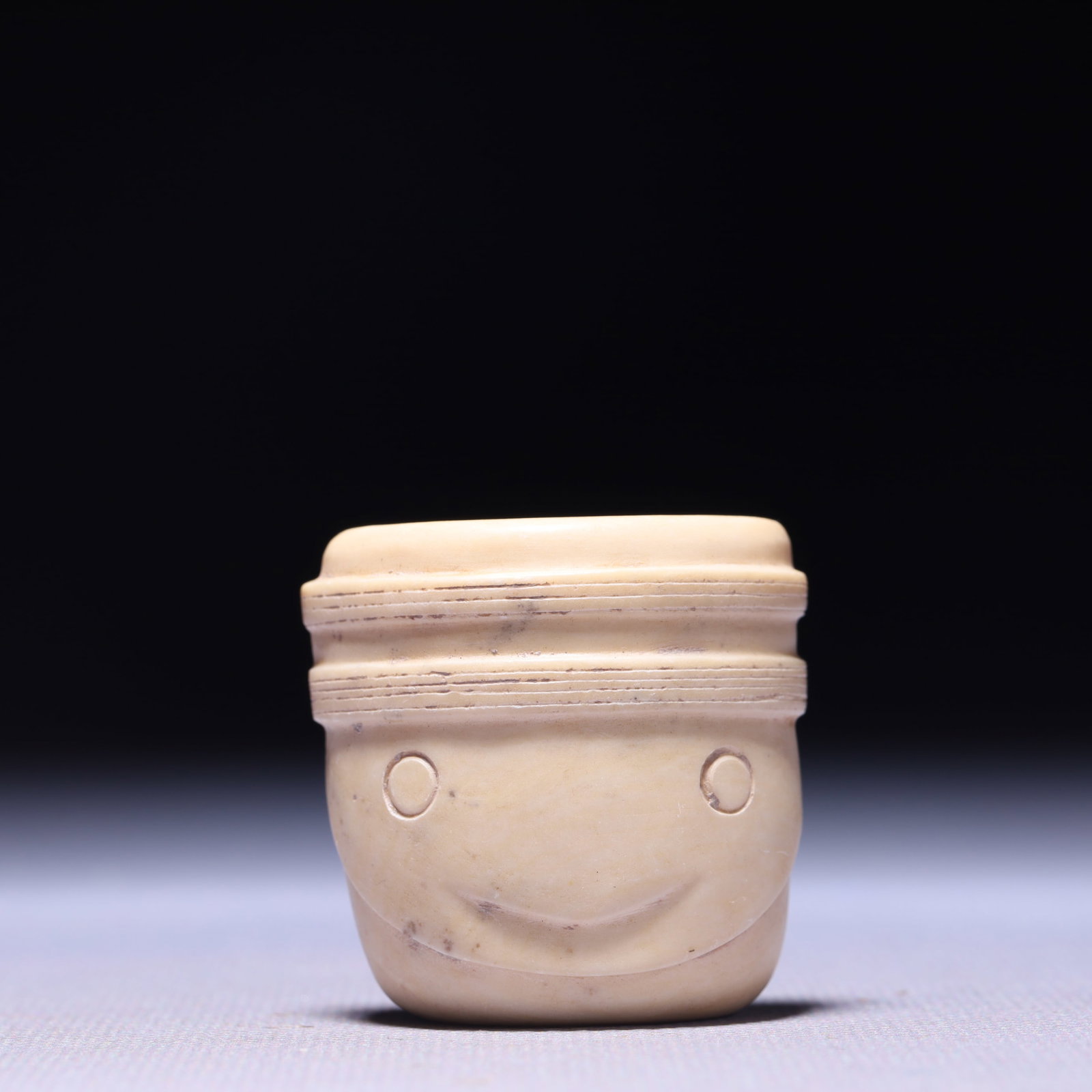 An Archaic Hongshan Culture Yellow Jade Figure-Face Pattern Ornament: An Archaic Hongshan Culture Yellow Jade Figure-Face Pattern Ornament,Ancient Time,China,Size:1.6inx0.7inx1.5in,Weight:54g 红山文化黄玉人面纹ਇ