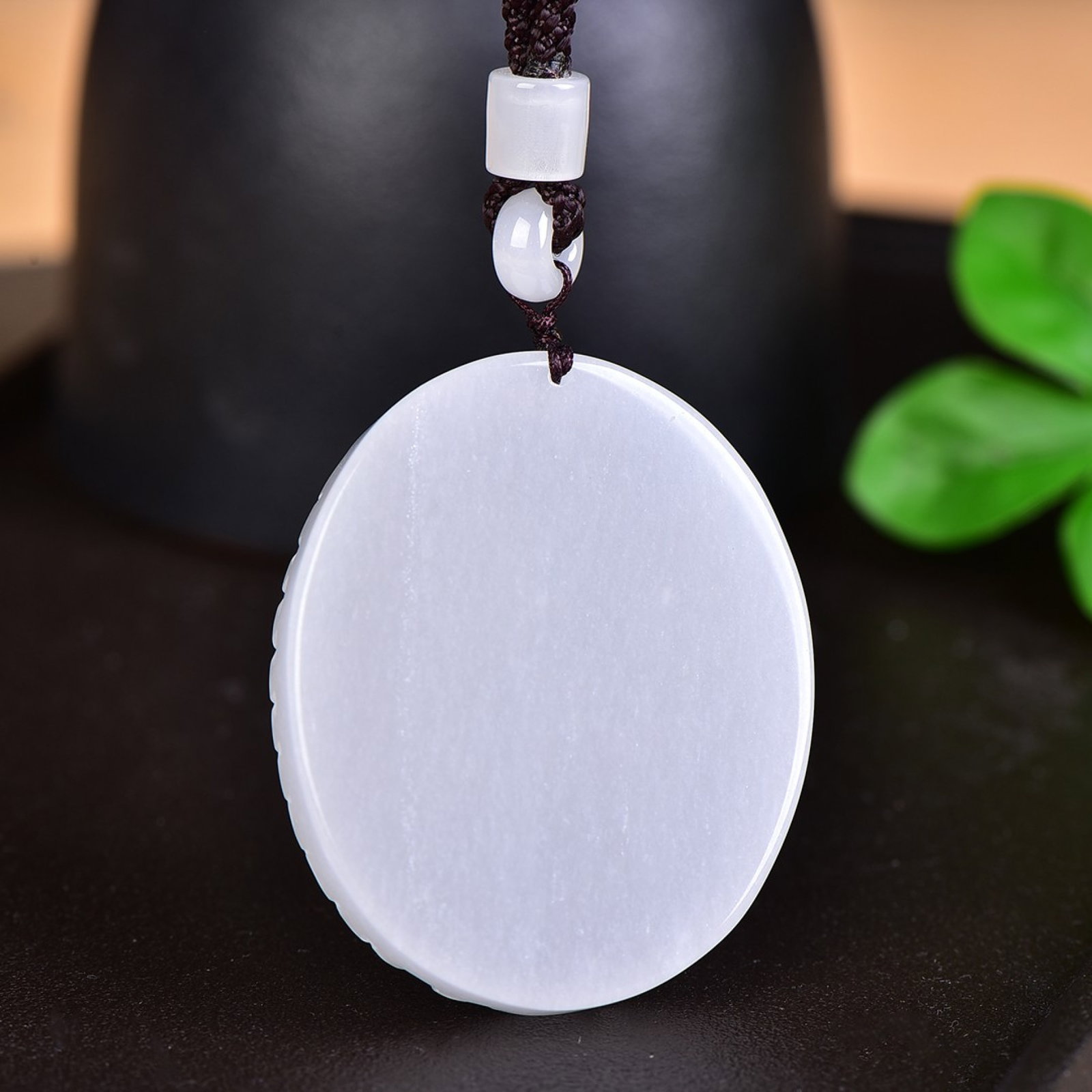 An Exquisite Jadeite Dragon Pattern Pendant - 2