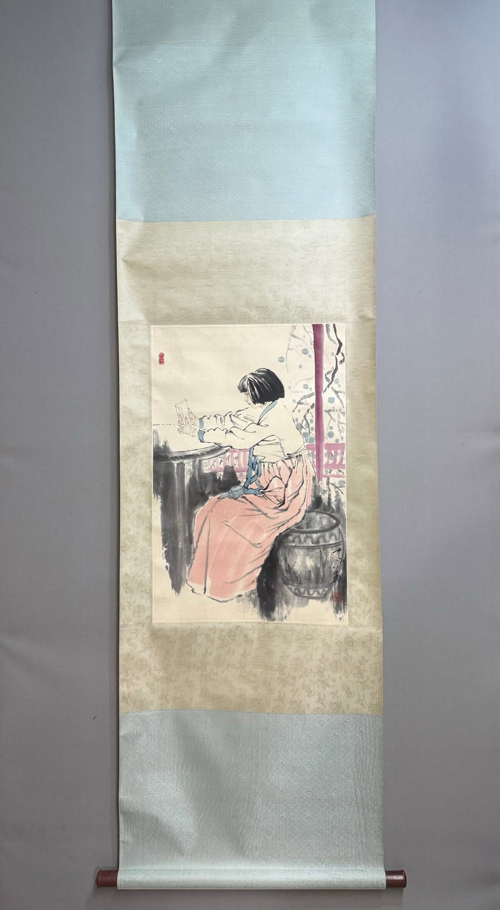 A Chinese Vertical Scroll Ink Painting of Figure on Paper: A Chinese Vertical Scroll Ink Painting of Figure on Paper,He Jiaying,Size:26.8inx17.7in