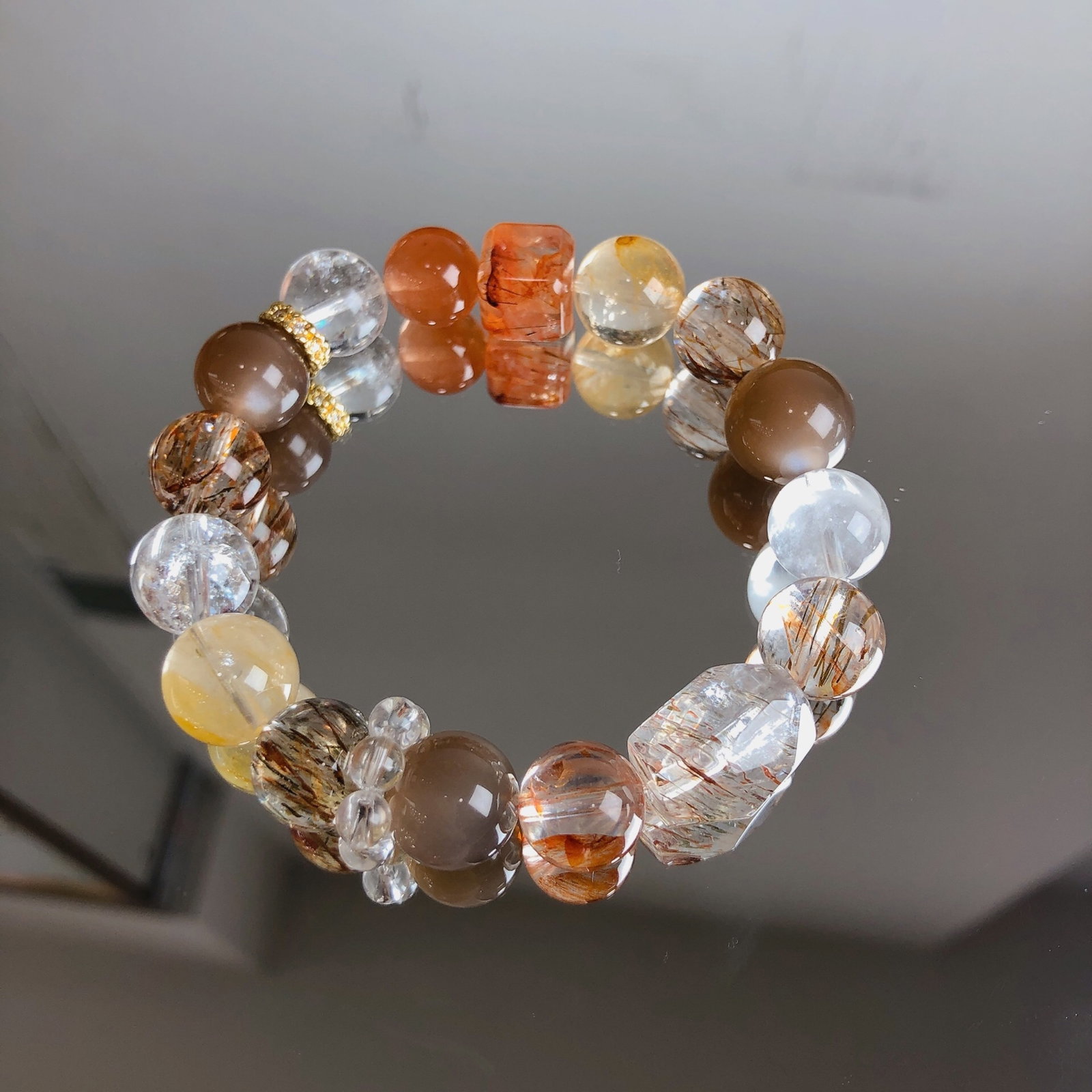 An Exquisite Crystal Bracelets - 2
