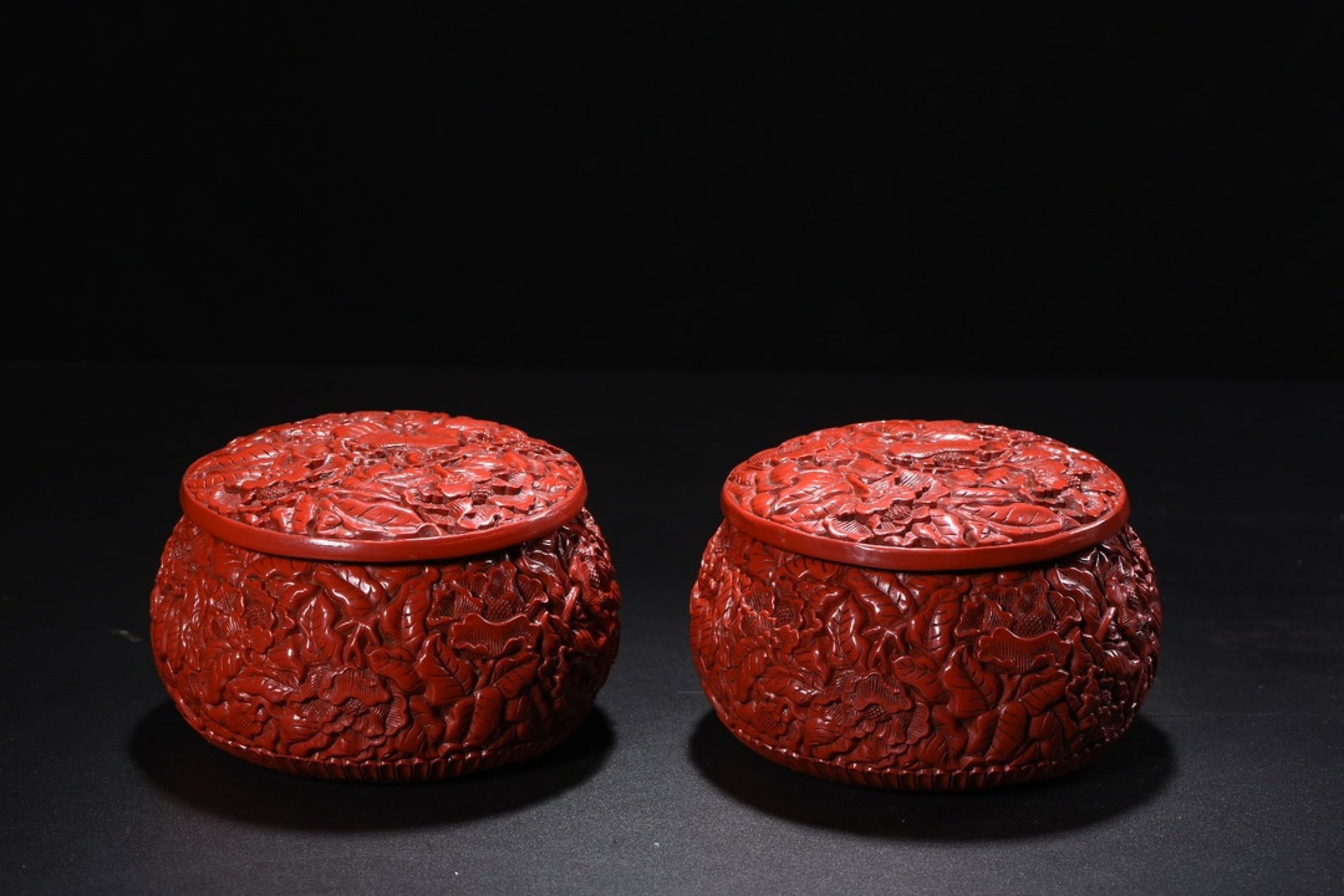A Pair of Exquisite Carved Red Lacquer Flower Pattern Jars: A Pair of Exquisite Carved Red Lacquer Flower Pattern Jar,Qing Dynasty,China,With Mark,Size:3.5inx5.5inx3.5in,Weight:1229g