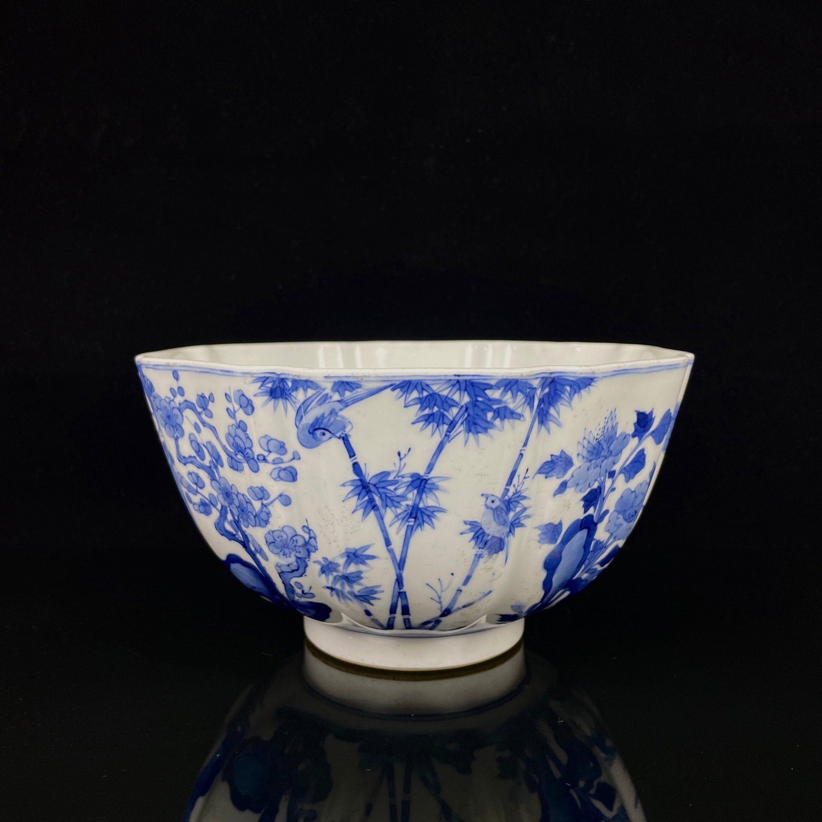 An Exquisite Blue and White Flower and Bird Pattern Bowl: An Exquisite Blue and White Flower and Bird Pattern Bowl,Qing Dynasty,China,Kangxi Six-character Mark,Size:4.3inx7.7in 青花花鸟纹碗,中国清代