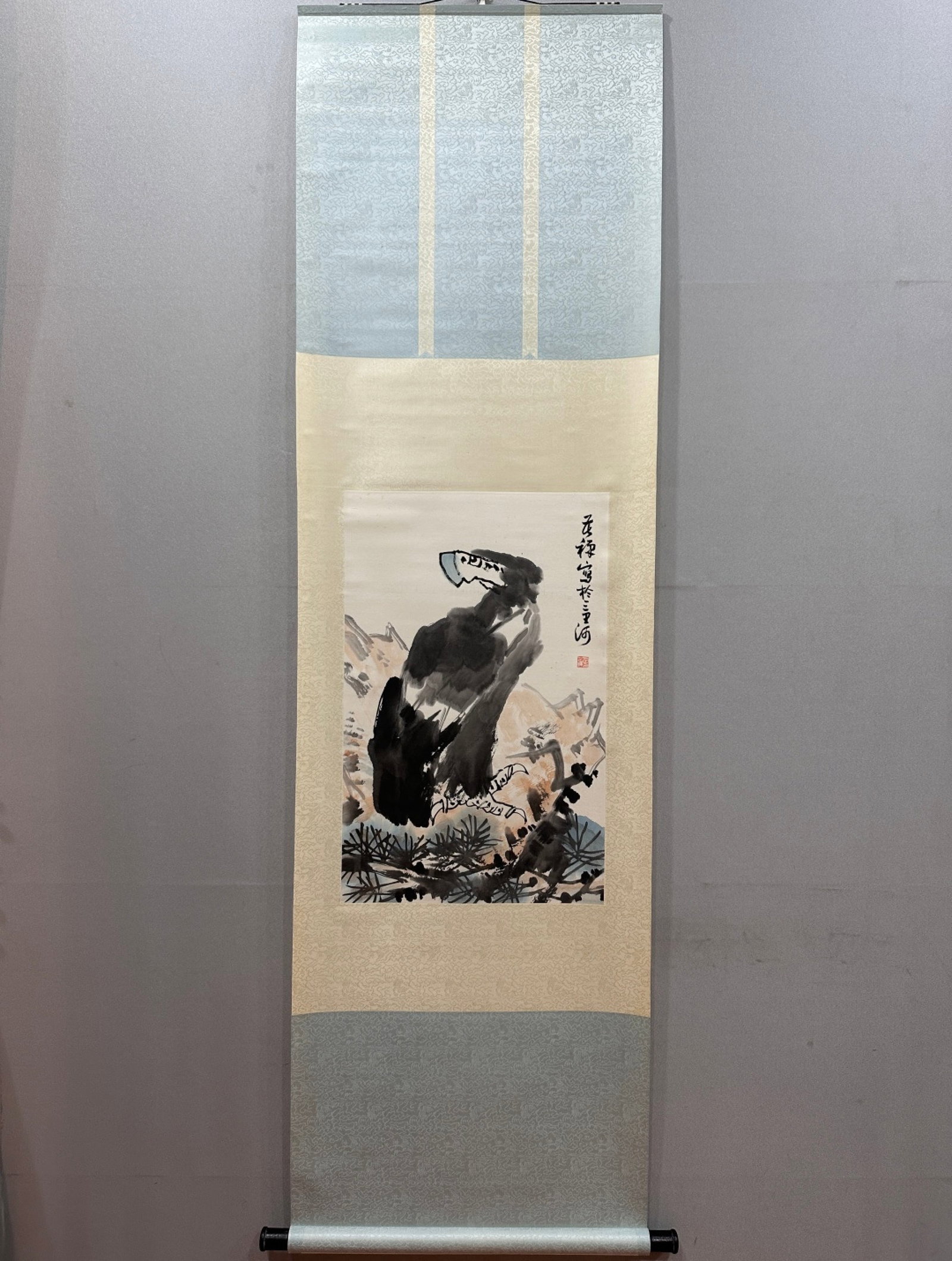A Chinese Vertical Scroll Ink Painting of Pine and Eagle on Paper: A Chinese Vertical Scroll Ink Painting of Pine and Eagle on Paper,Li Kuchan,Size:17.3inx27.2in 一幅中国水墨松鹰画立轴,李苦