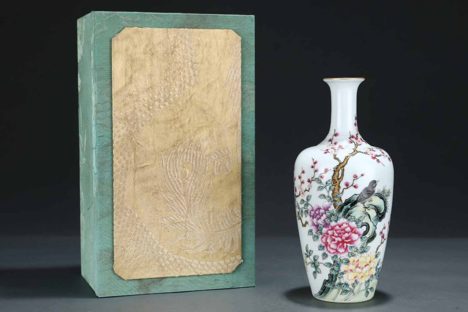 An Exquisite Famille-Rose Flower and Bird Pattern Vase,with poem: An Exquisite Famille-Rose Flower and Bird Pattern Vase,with poem,Qing Dynasty,China,Yongzheng Four-character Mark,Size:9.4inx4.3in 粉彩花鸟纹瓶,带诗