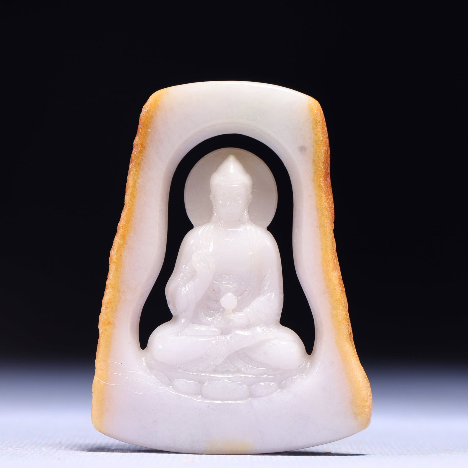 An Exquisite Jadeite Statue of Sakyamuni Pendant: An Exquisite Jadeite Statue of Sakyamuni Pendant,Qing Dynasty,China,Size:2inx0.2inx2.6in,Weight:45g 翡翠如来像挂件,中国清代