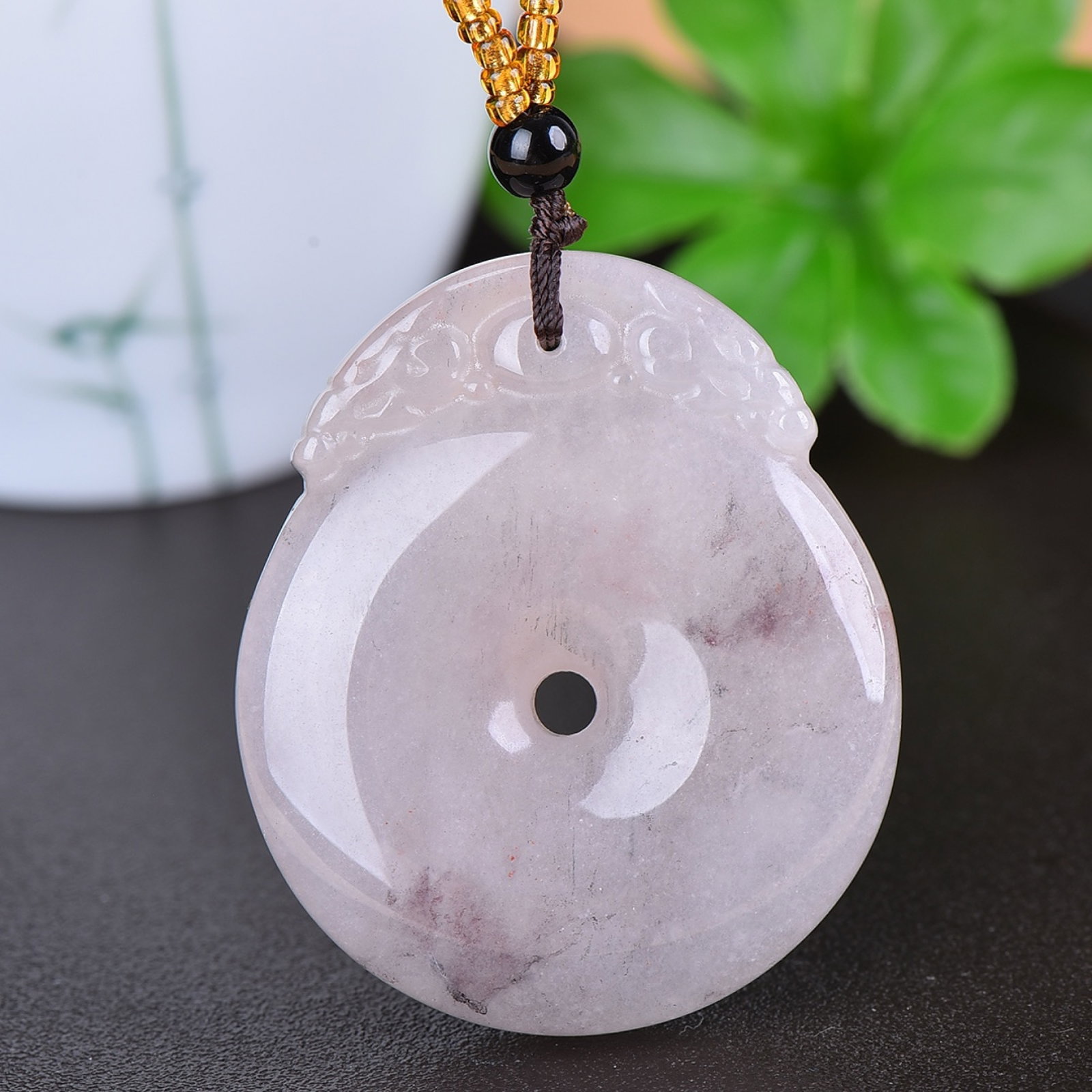 An Exquisite Jadeite Pendant: An Exquisite Jadeite Pendant,Size:1.7in×2in 翡翠挂件