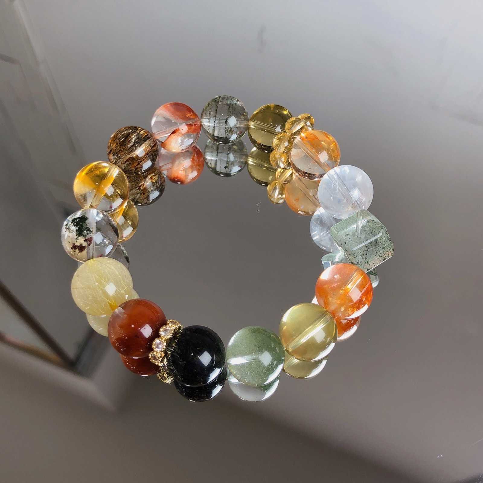 An Exquisite Crystal Bracelets - 2
