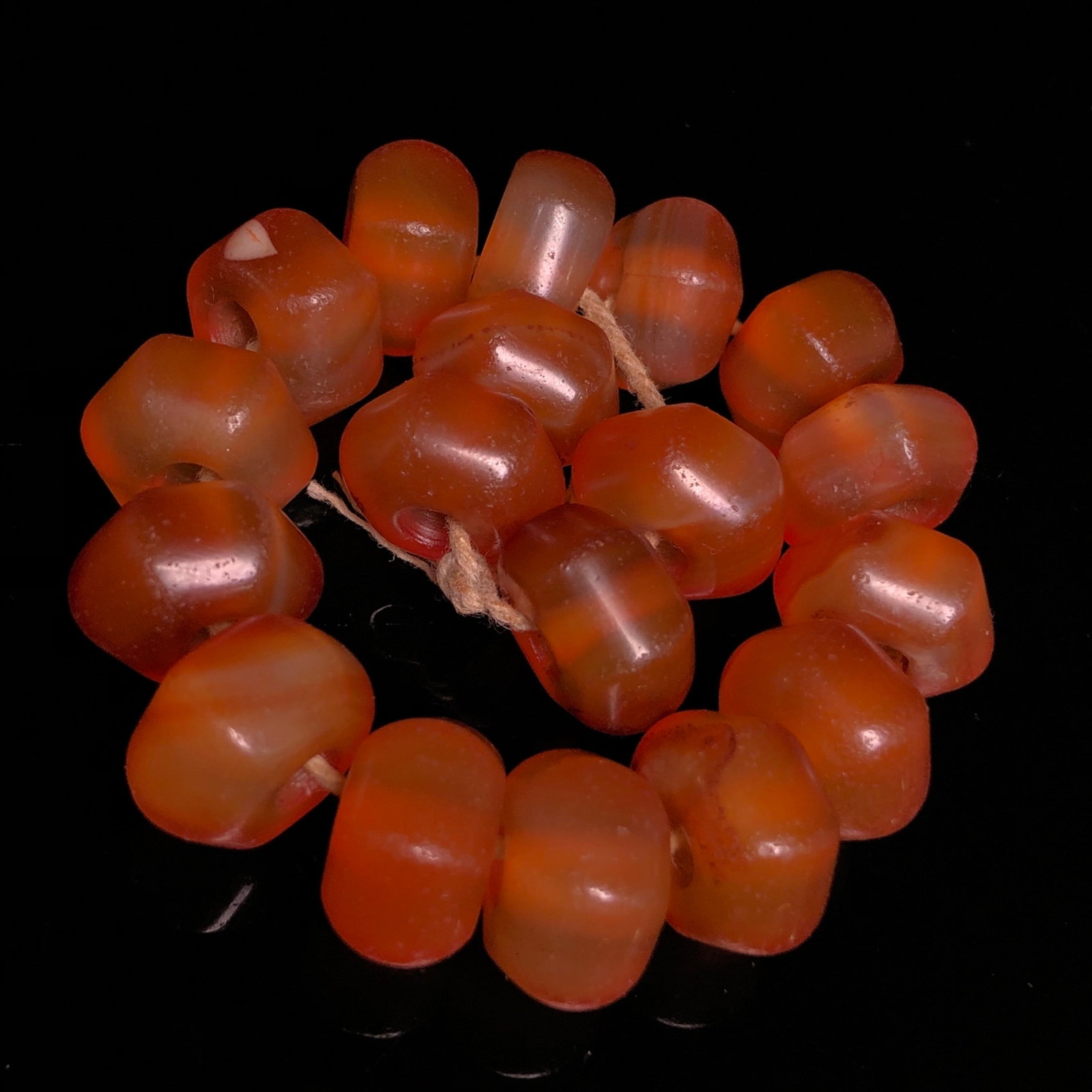 A Precious Agate Bracelets - 6