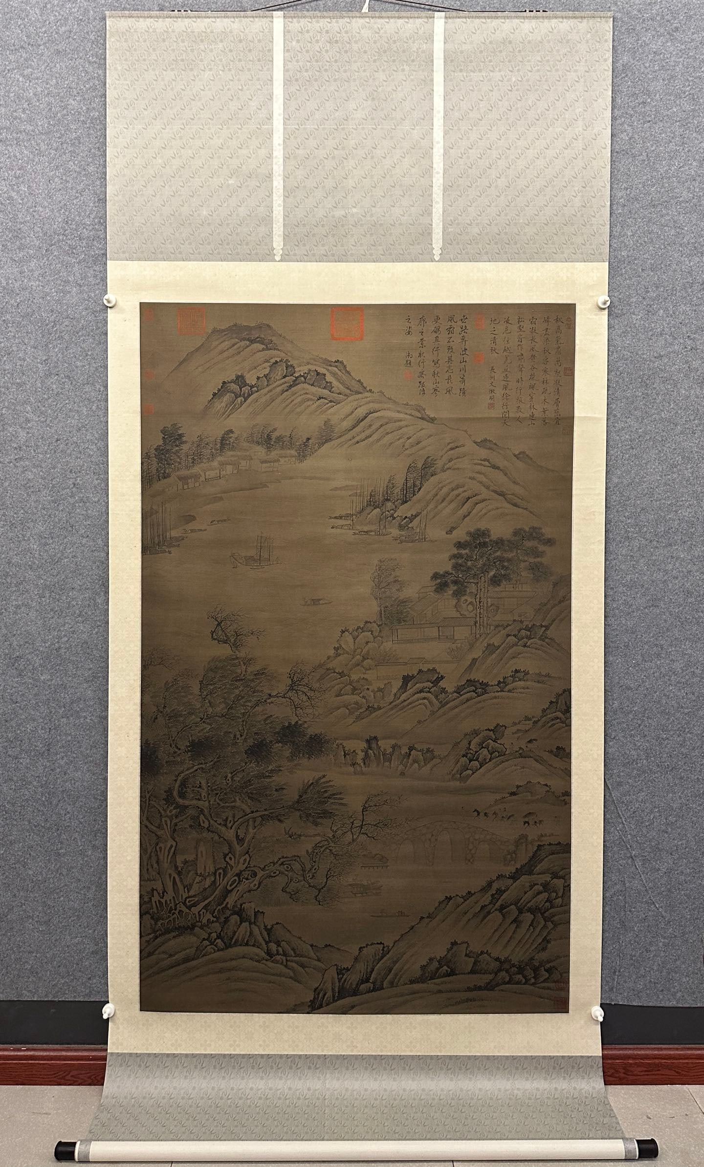 A Chinese Vertical Scroll Ink Painting of Landscape on Silk: A Chinese Vertical Scroll Ink Painting of Landscape on Silk,Wen Zhengming,Size:68.1inx41.3in