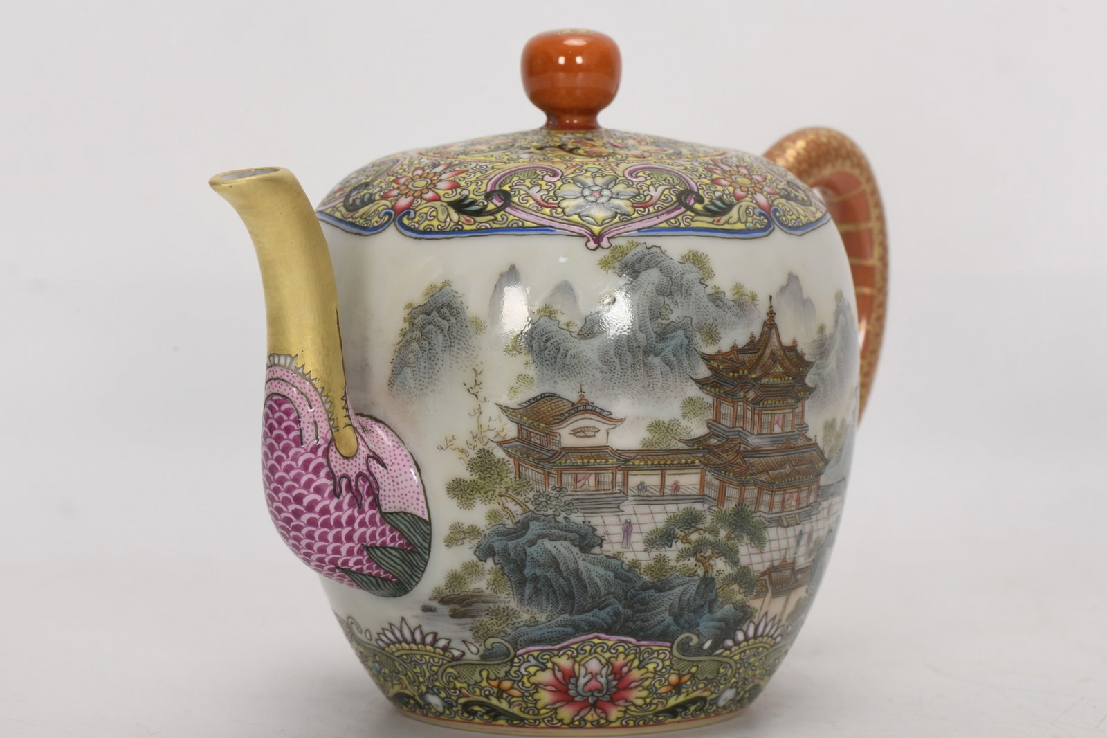 An Exquisite Enamel Landscape Pattern Teapot - 4