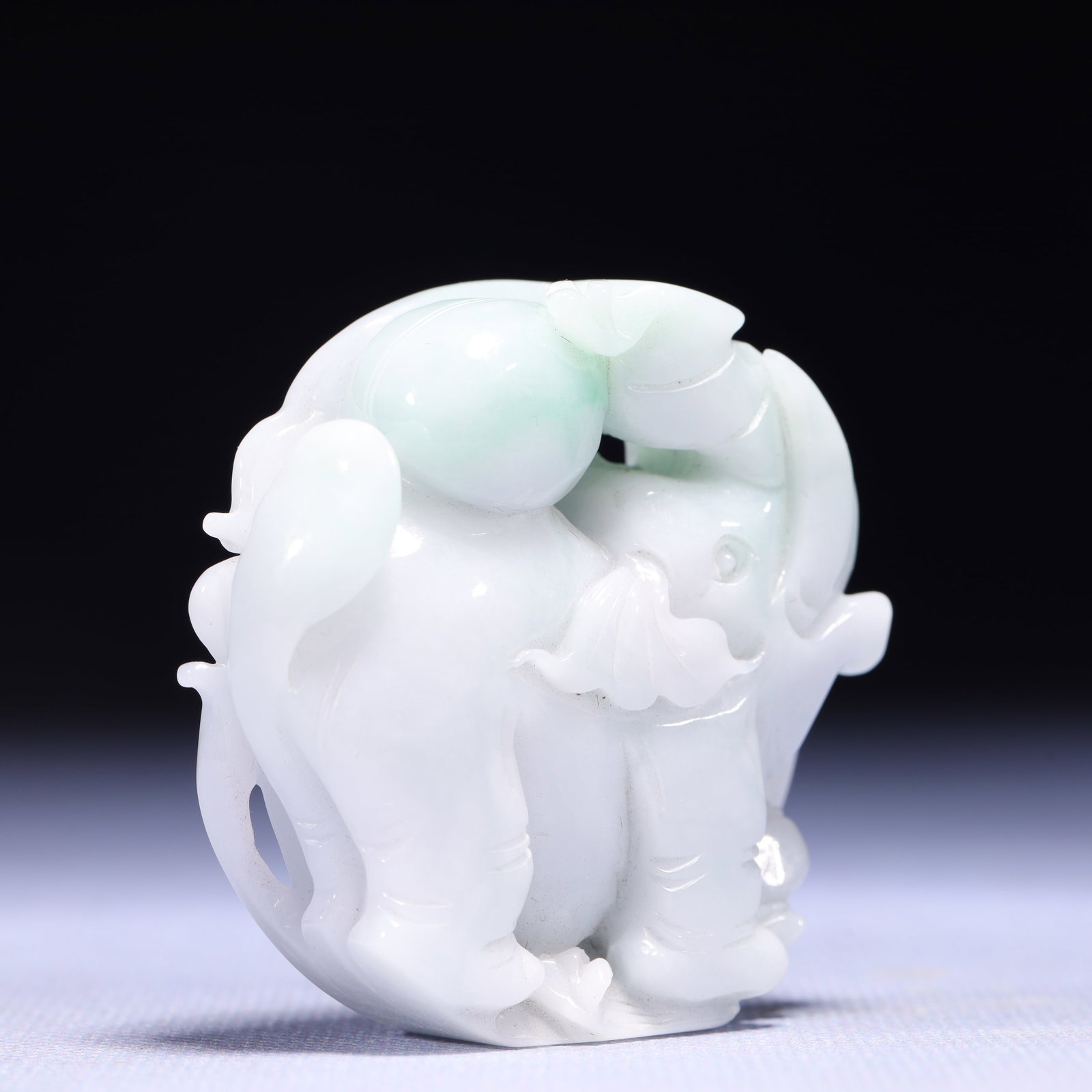 An Exquisite Jadeite Elephant Pattern Pendant - 3