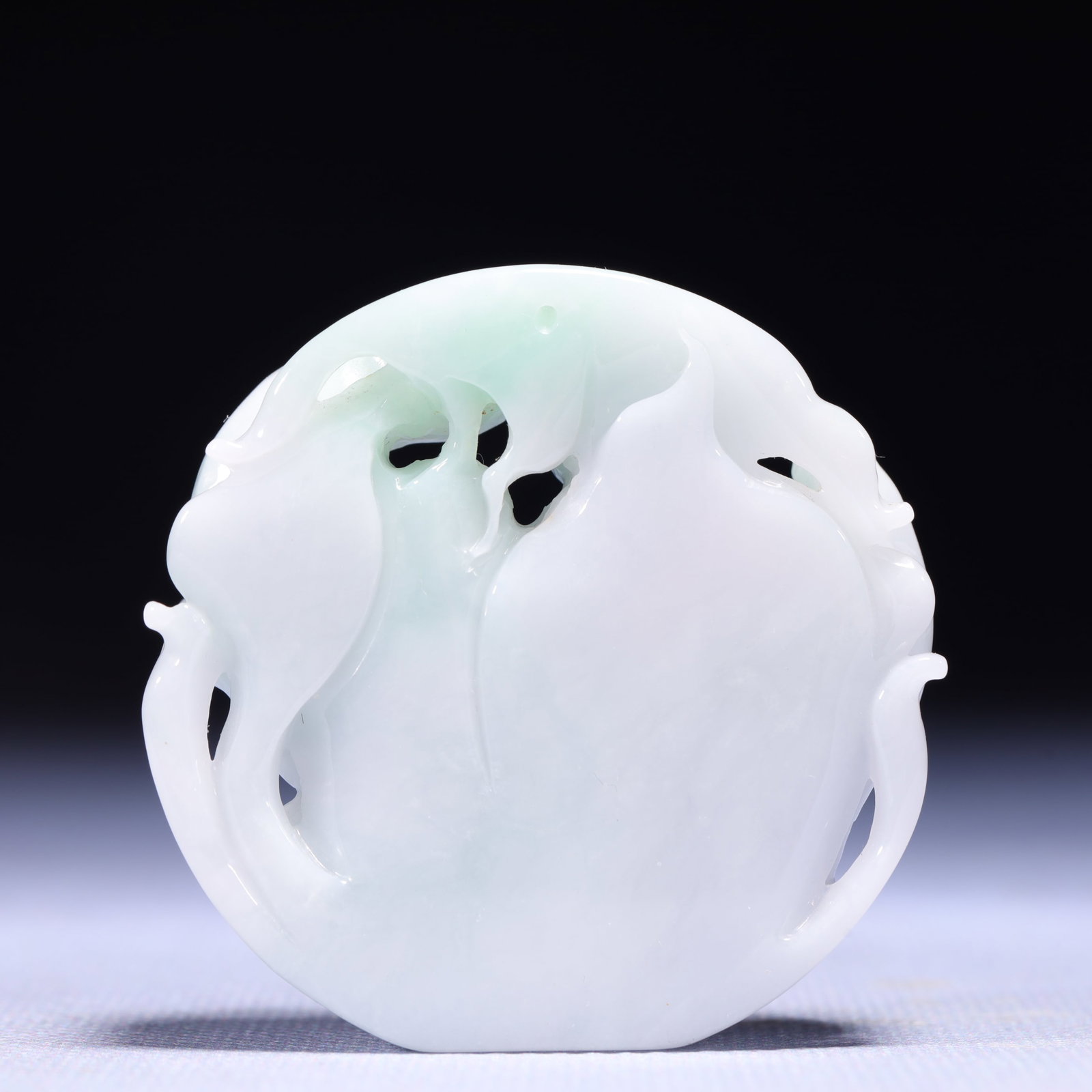 An Exquisite Jadeite Elephant Pattern Pendant - 5