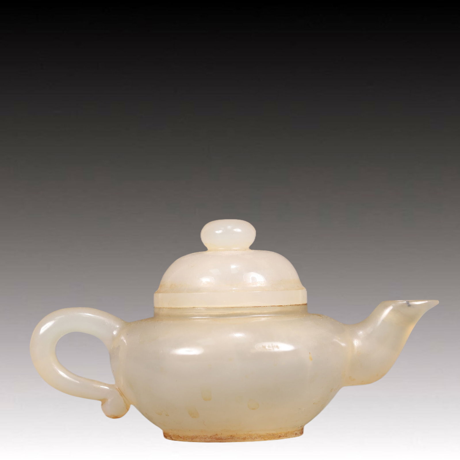 An Exquisite Crystal Teapot: An Exquisite Crystal Teapot,Qing Dynasty, China,Size:5.9inx3.5inx3.1in Weight:250g 水晶茶壶,中国清代