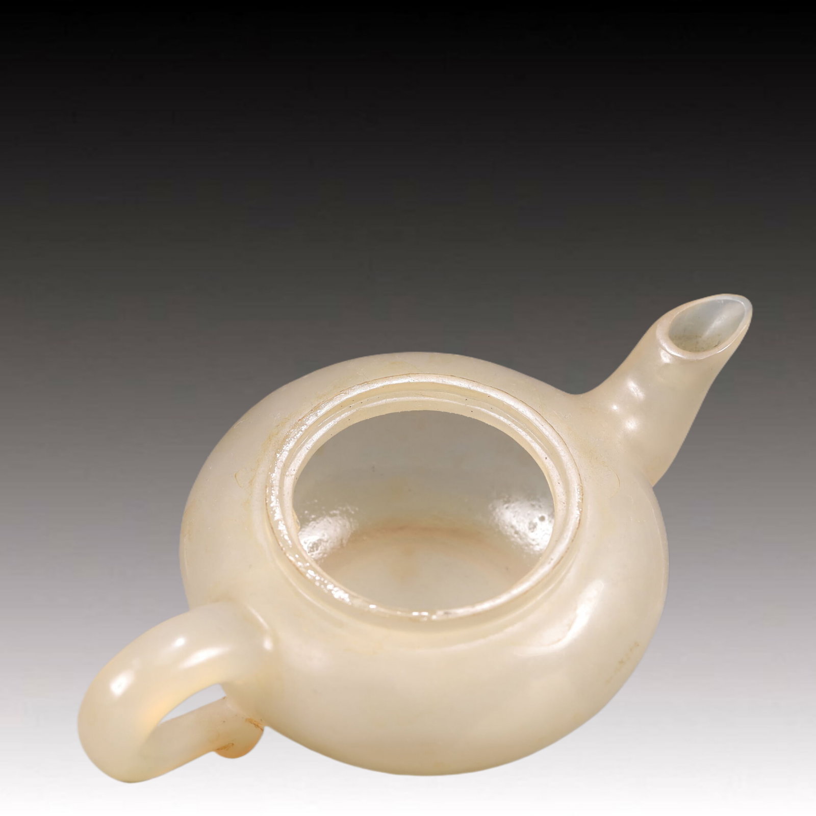An Exquisite Crystal Teapot - 9