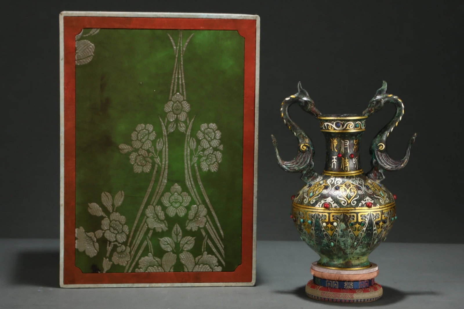 An Archaic Bronze Inlaid Gold and Silver Lotus Pattern Dragon-Ears Pot,Inlaid Gems: An Archaic Bronze Inlaid Gold and Silver Lotus Pattern Dragon-Ears Pot,Inlaid Gems,the Warring States period in China,Size:10.4inx8.1in 青铜错金银缠枝莲